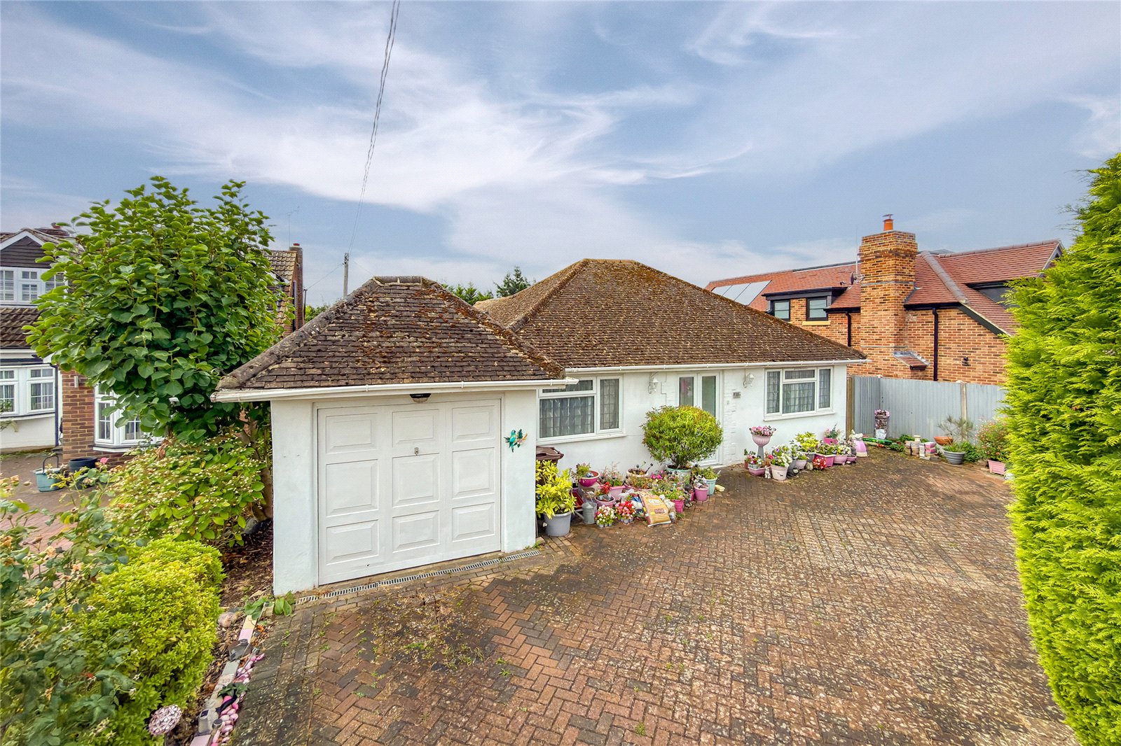 3 bed detached bungalow for sale in The Uplands, Bricket Wood, St. Albans, Hertfordshire, AL2 - Property Image 9