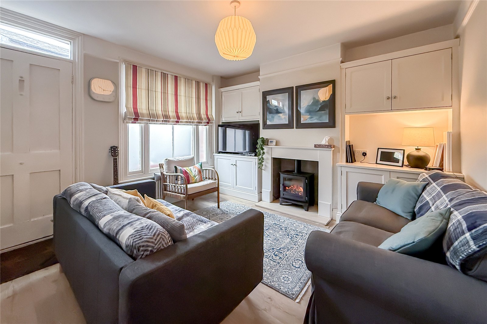 3 bed terraced house for sale in Church Street, St. Albans, Hertfordshire, AL3 - Property Image 2