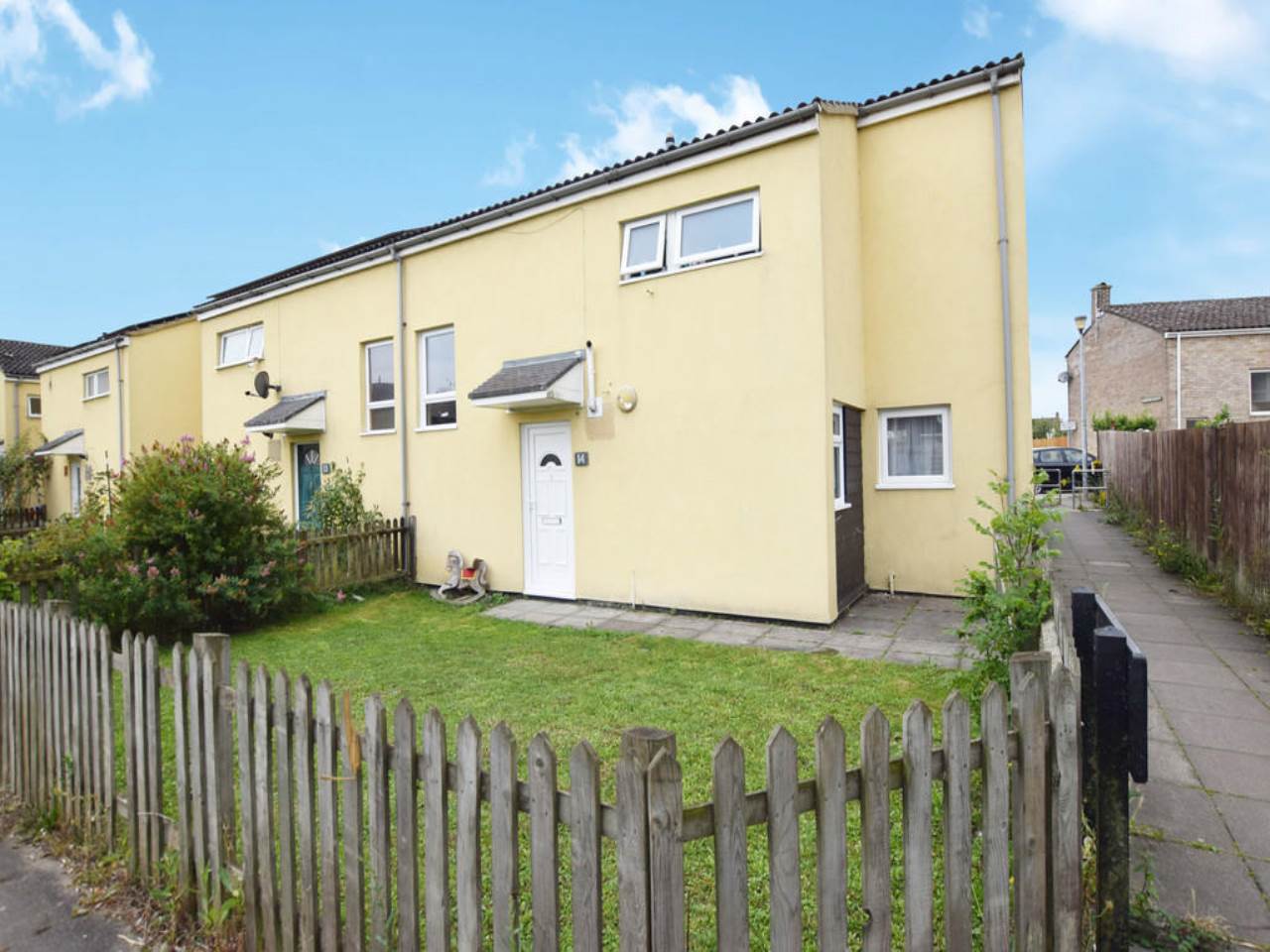 3 bed house to rent in Snowdon Court, Haverhill, CB9  - Property Image 1