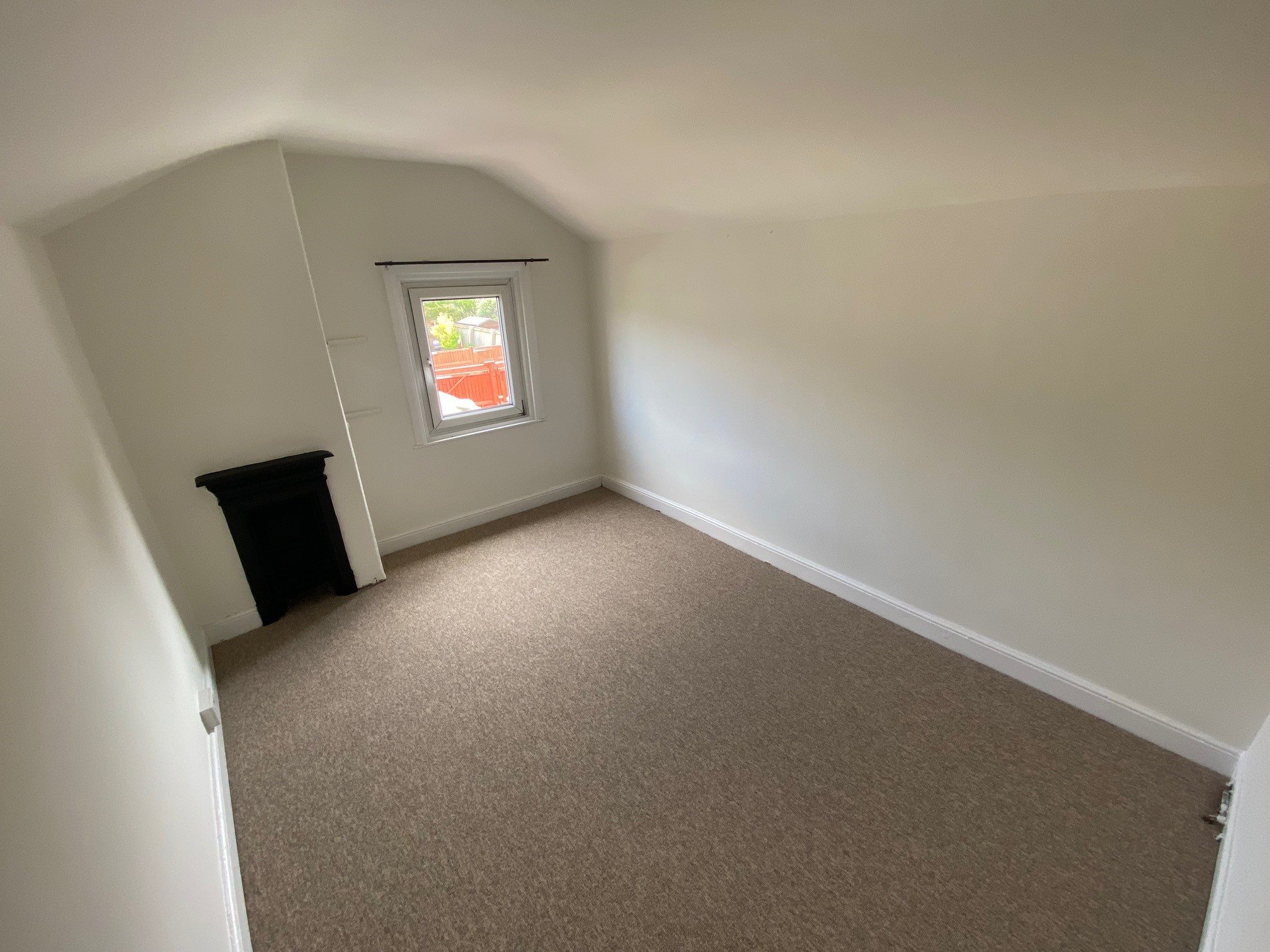 3 bed terraced house to rent in Winchester Street, Taunton, TA1 8