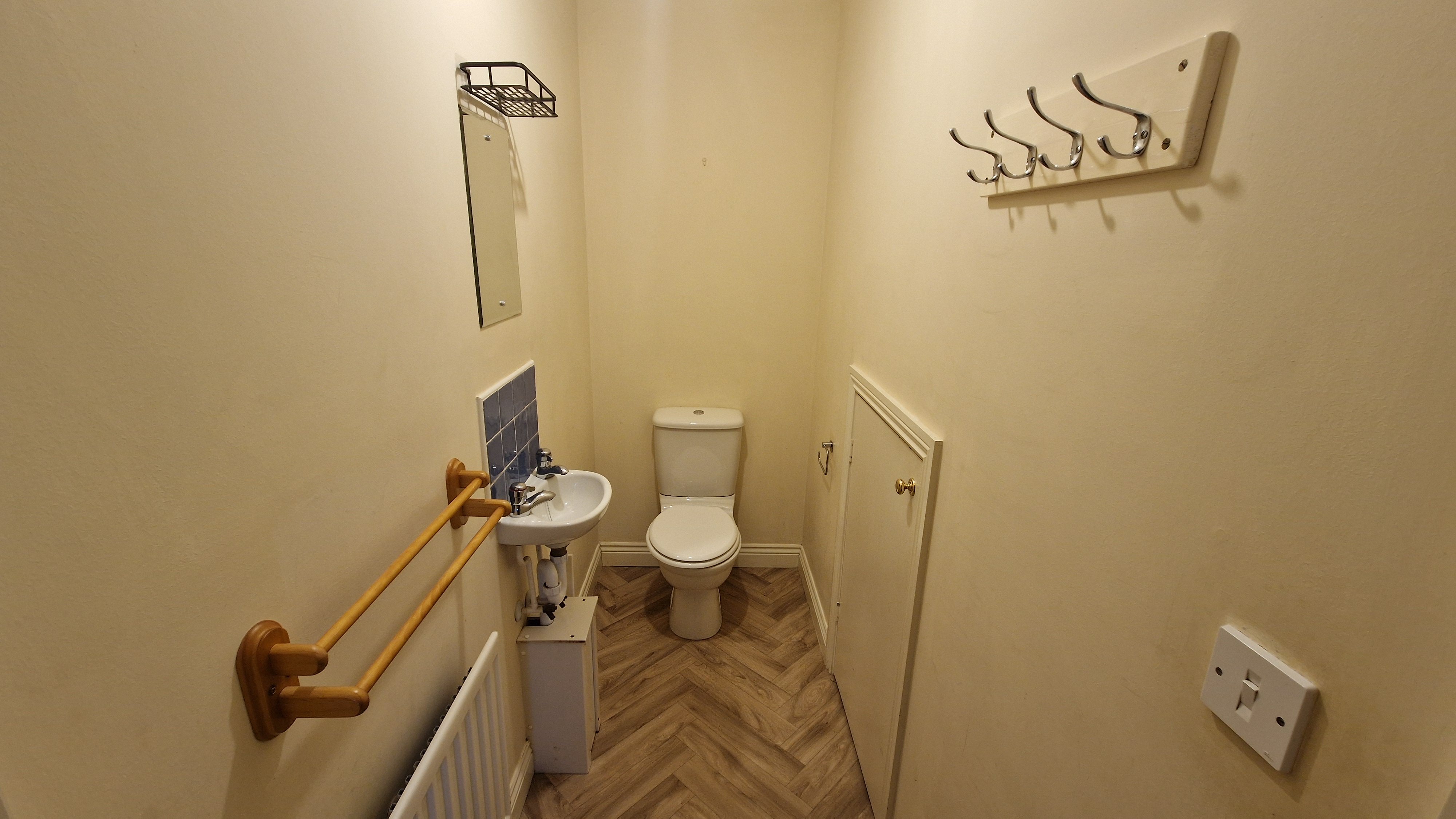 3 bed terraced house to rent in Riverside, Hemyock, EX15 1