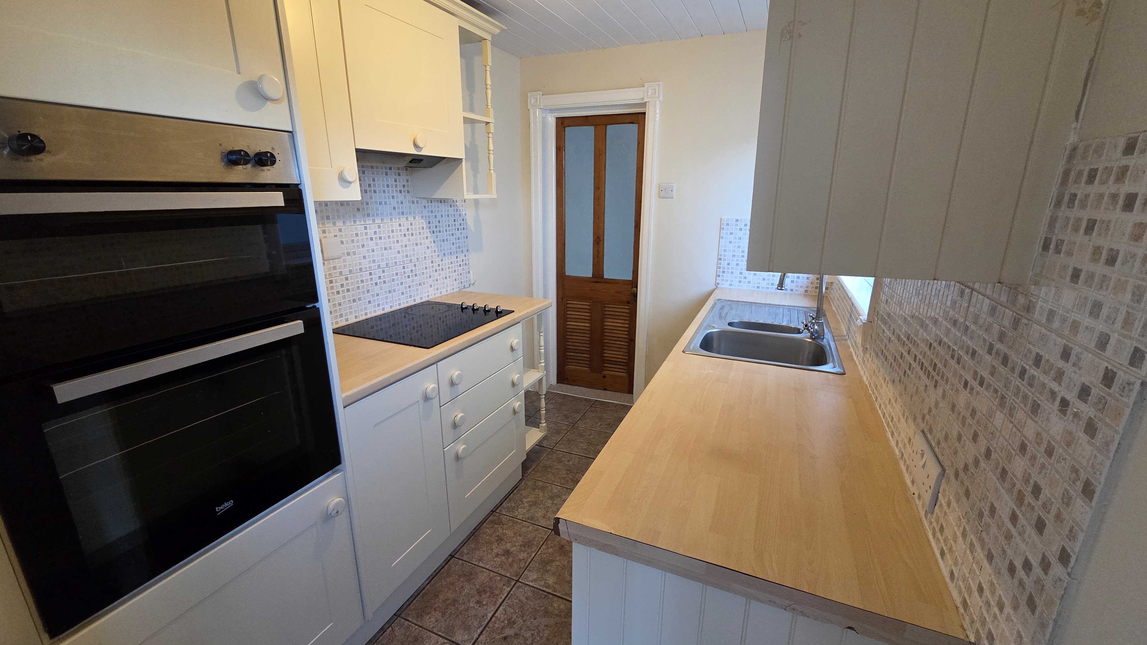 3 bed terraced house to rent in Thomas Street, Taunton, TA2  - Property Image 4