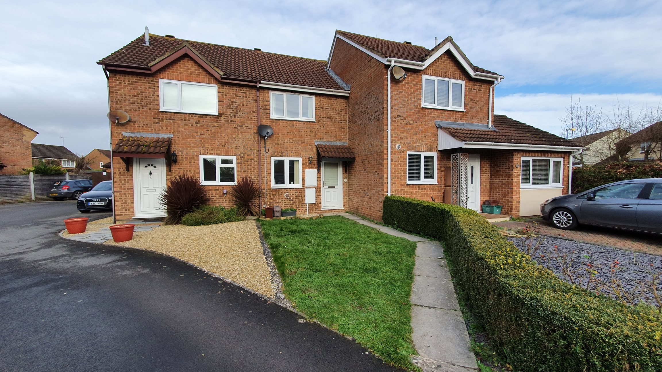 2 bed house to rent in Barle Close, Taunton, TA1 1