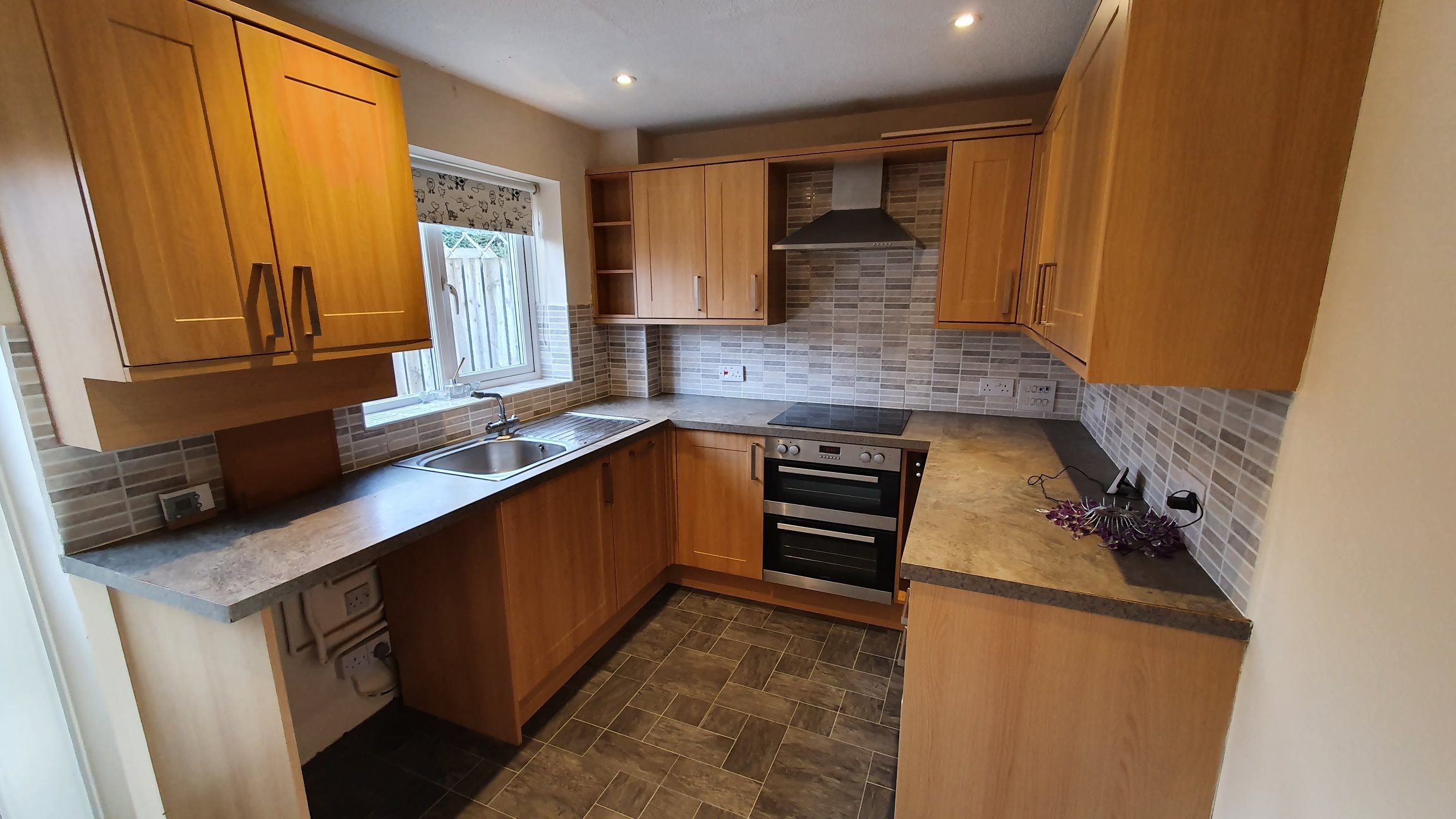 2 bed house to rent in Barle Close, Taunton, TA1 3