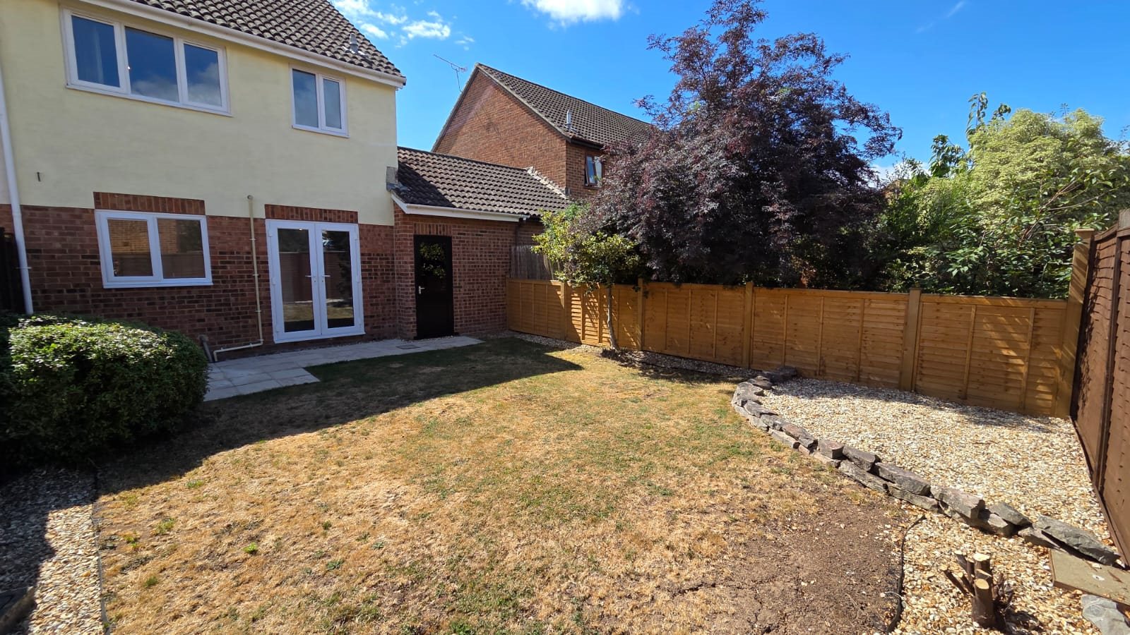 3 bed semi-detached house to rent in Thames Drive, , TA1 11