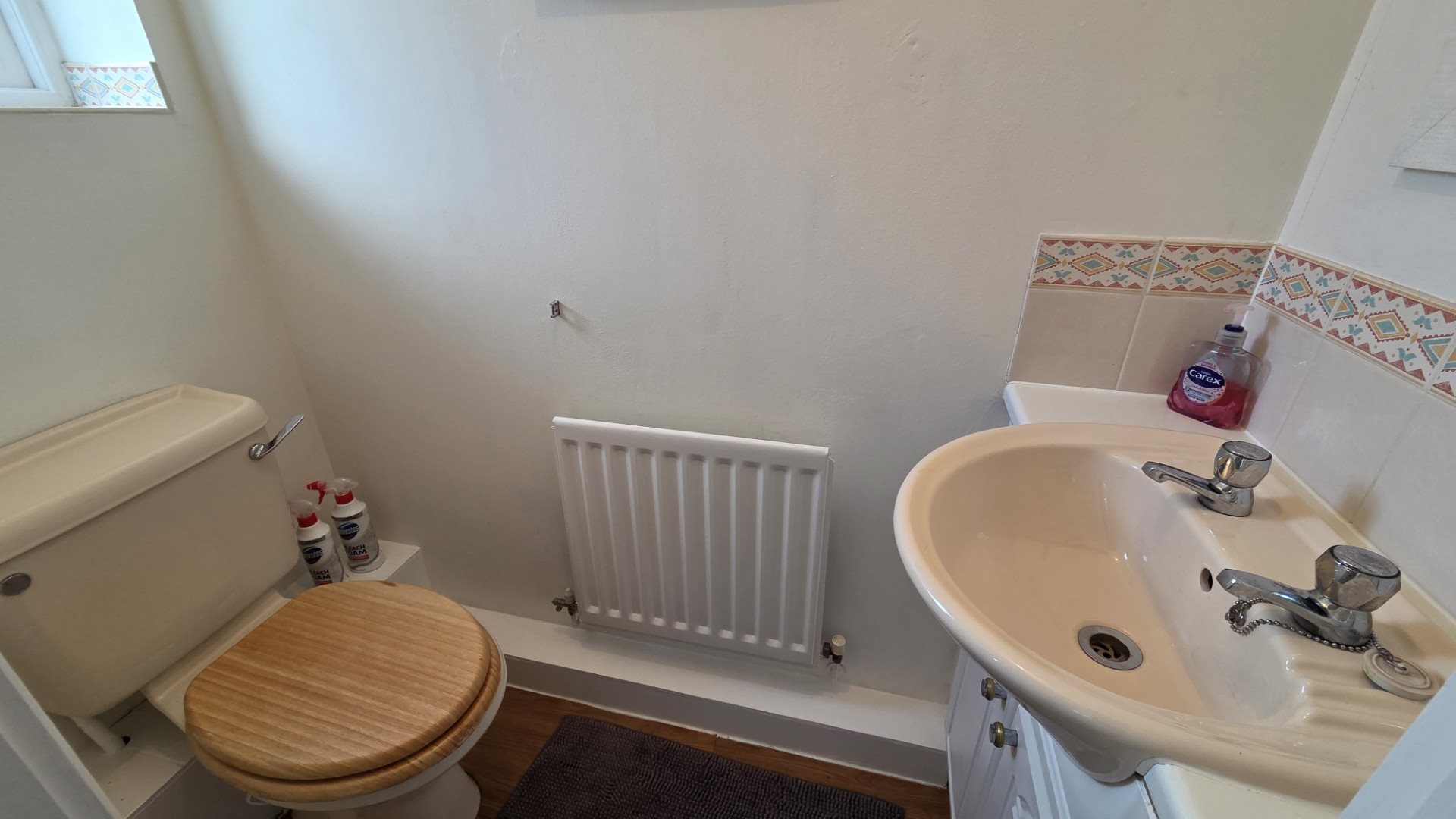 3 bed detached house to rent in Compton Close, Taunton, TA2 12