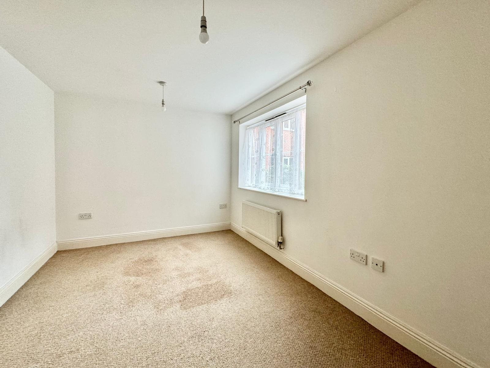 2 bed flat to rent in Monmouth Court, Taunton, TA2  - Property Image 6