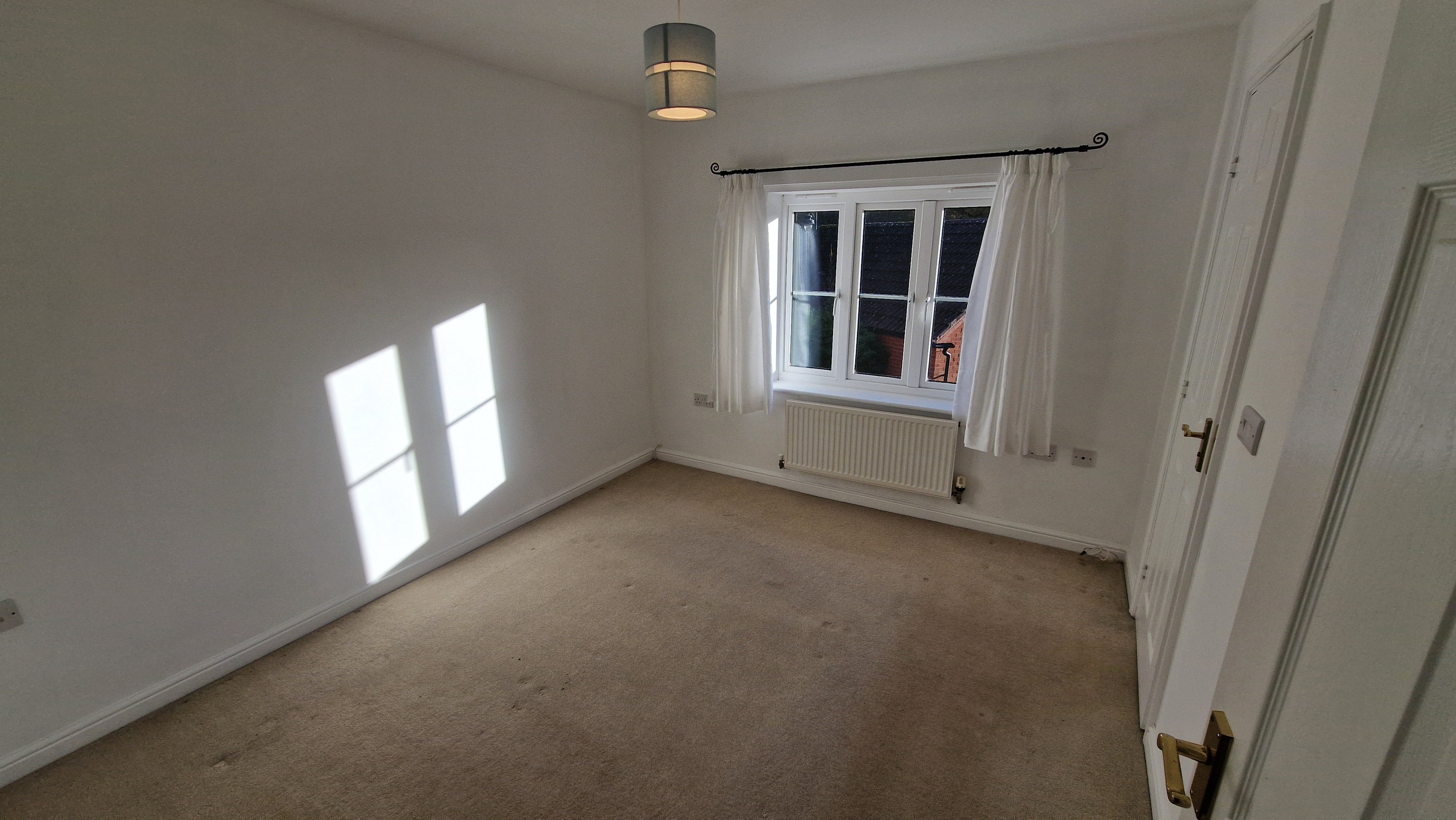 3 bed terraced house to rent in Burge Crescent, Cotford St Luke, TA4 7