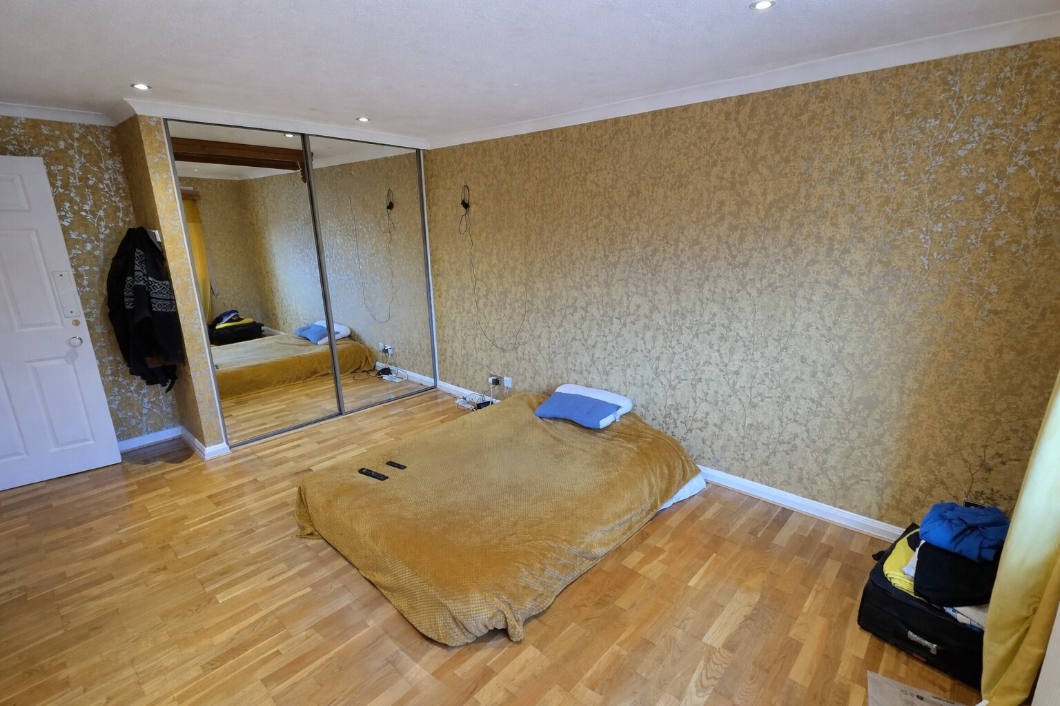 4 bed detached house to rent in Gillards Close, Rockwell Green, TA21 8