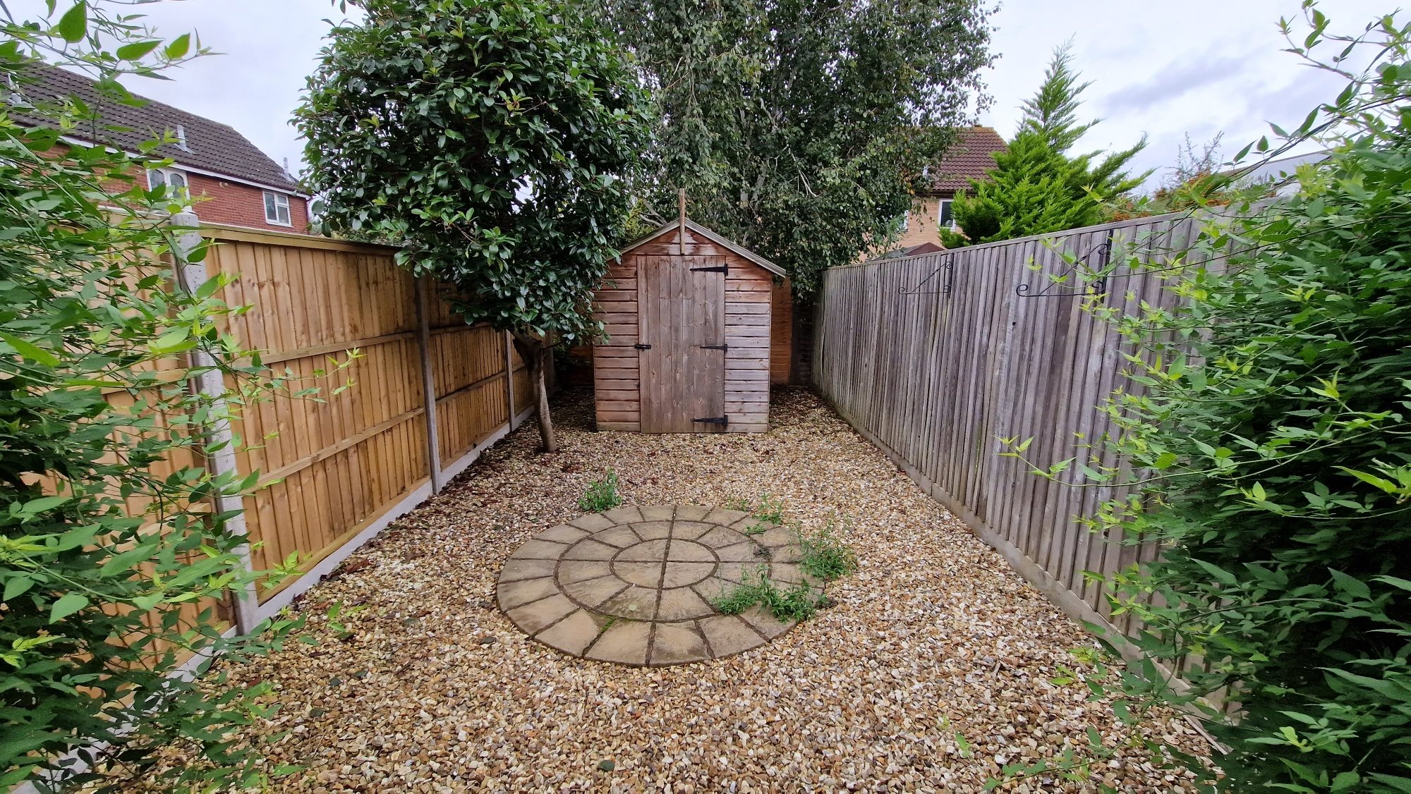 2 bed terraced house to rent in Thames Drive, Taunton, TA1 8