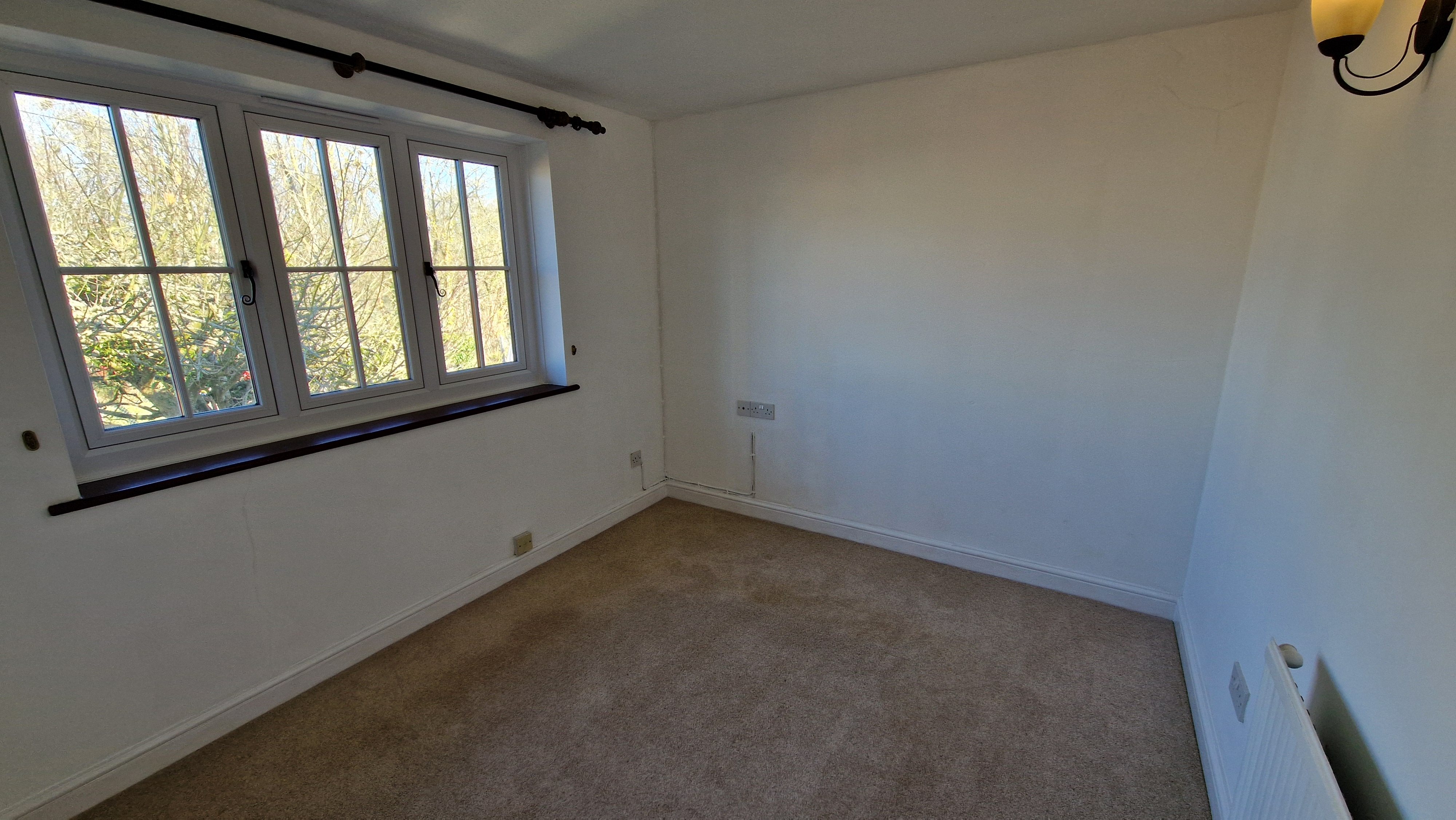 3 bed detached house to rent in Bramleys, Station Road, TA3 10
