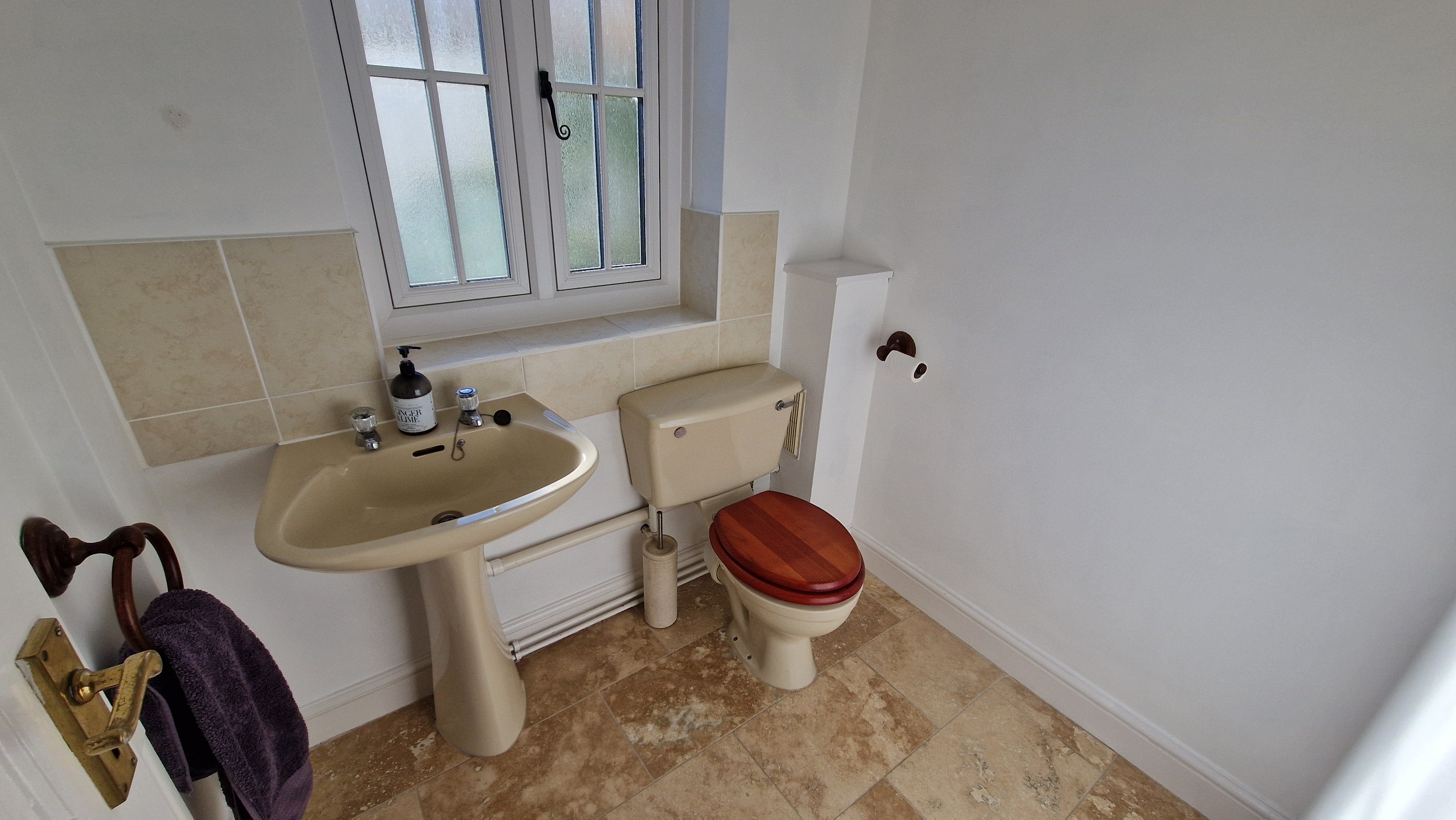 3 bed detached house to rent in Bramleys, Station Road, TA3 1