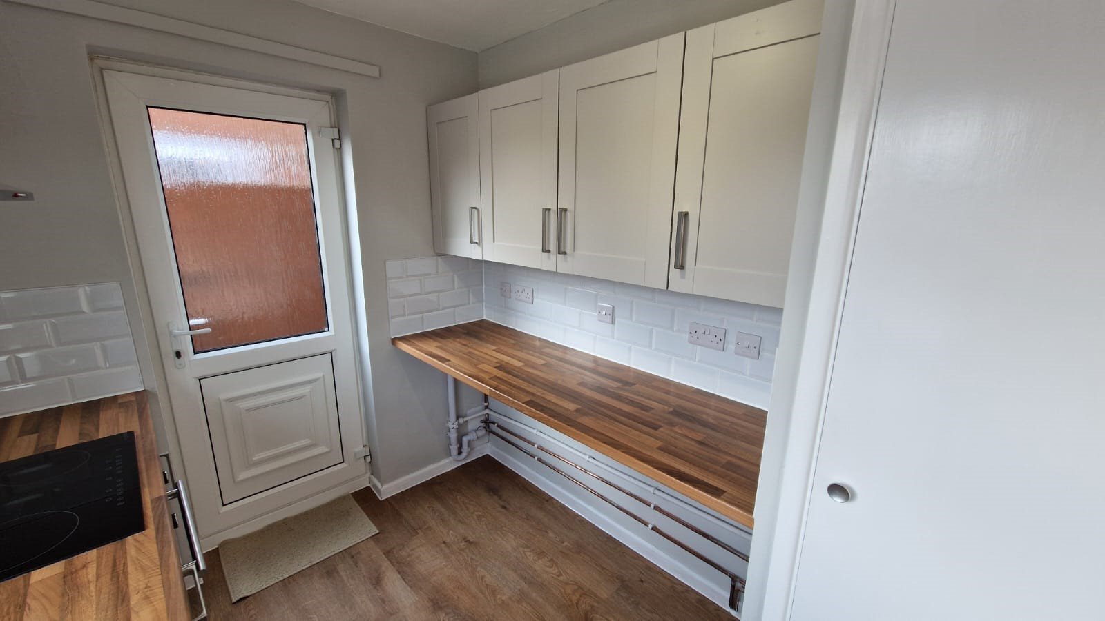 2 bed bungalow to rent in Burchs Close, Taunton, TA1 4