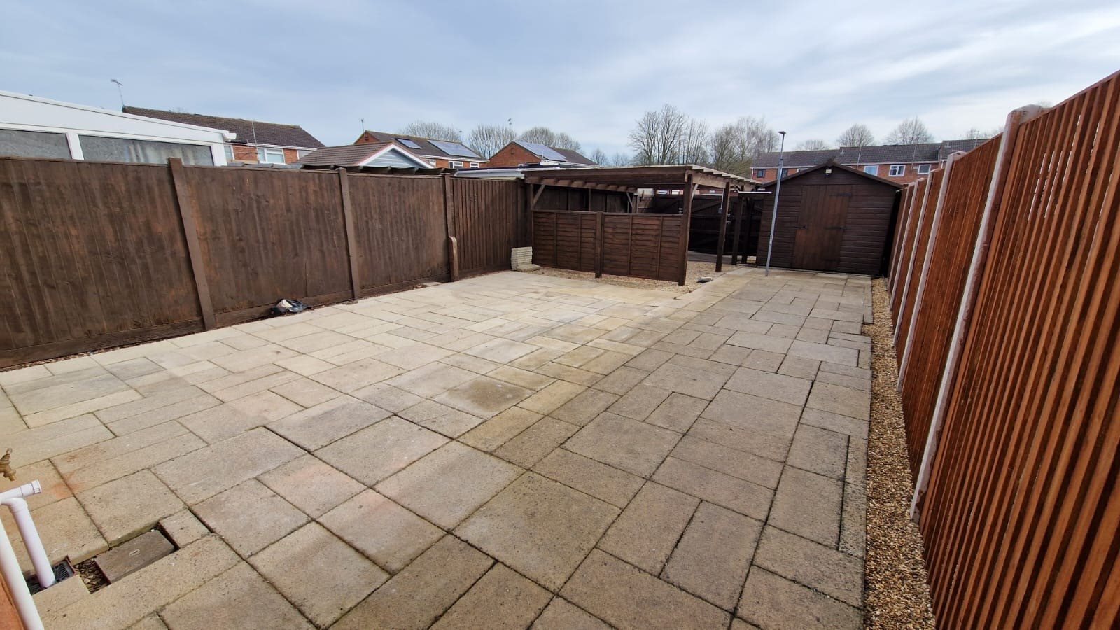 2 bed bungalow to rent in Burchs Close, Taunton, TA1 8