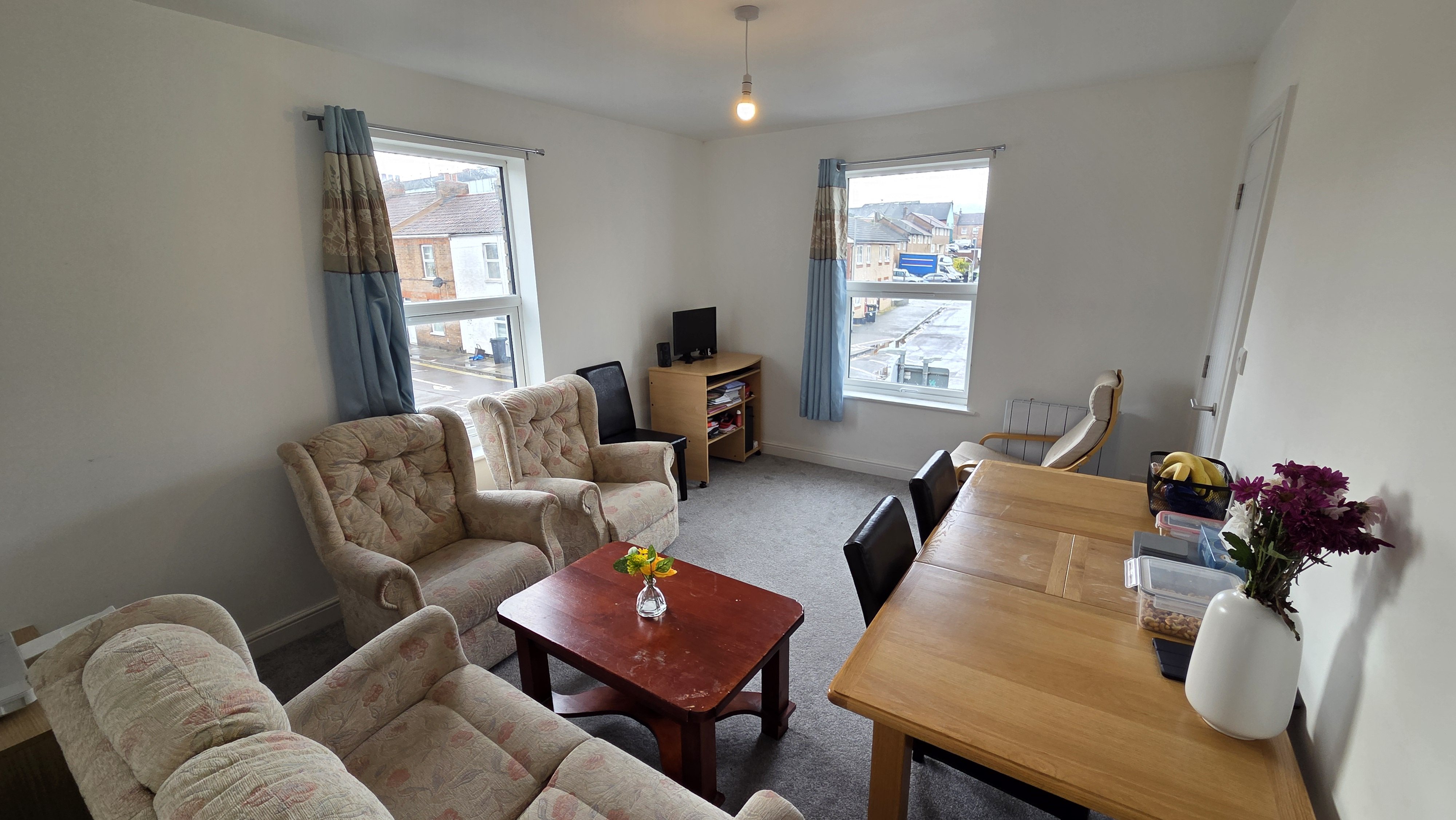 2 bed flat to rent in Eastbourne Terrace, Taunton, TA1 1