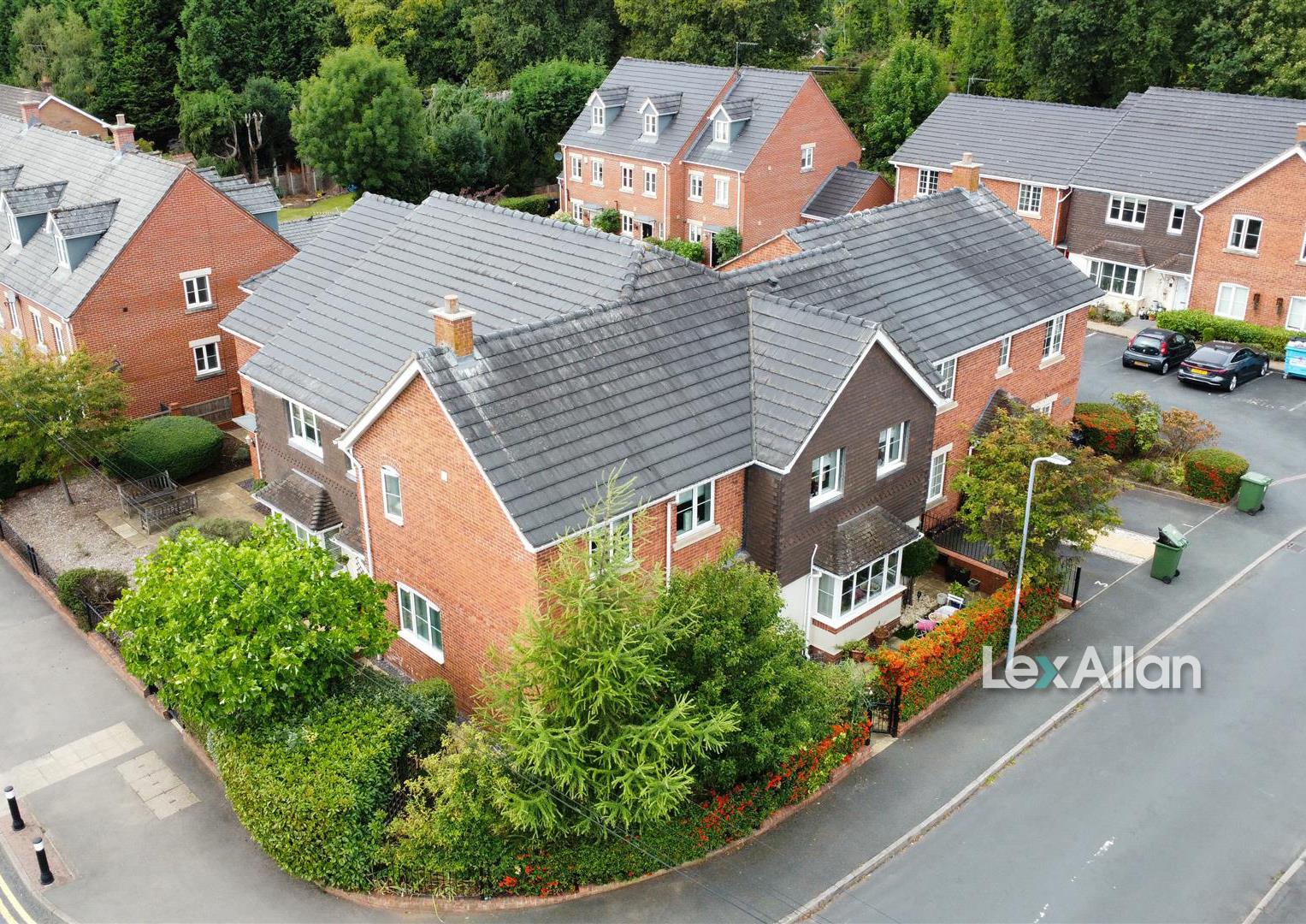 St. James Court, Swan Close, Blakedown