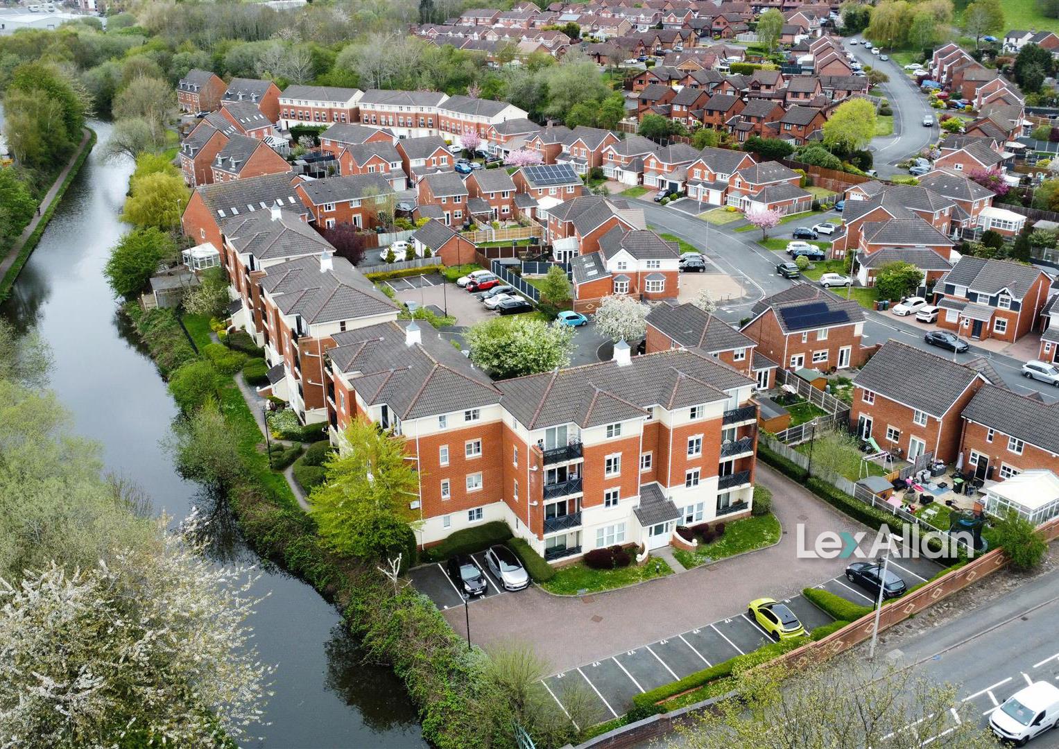Luanne Close, Cradley Heath
