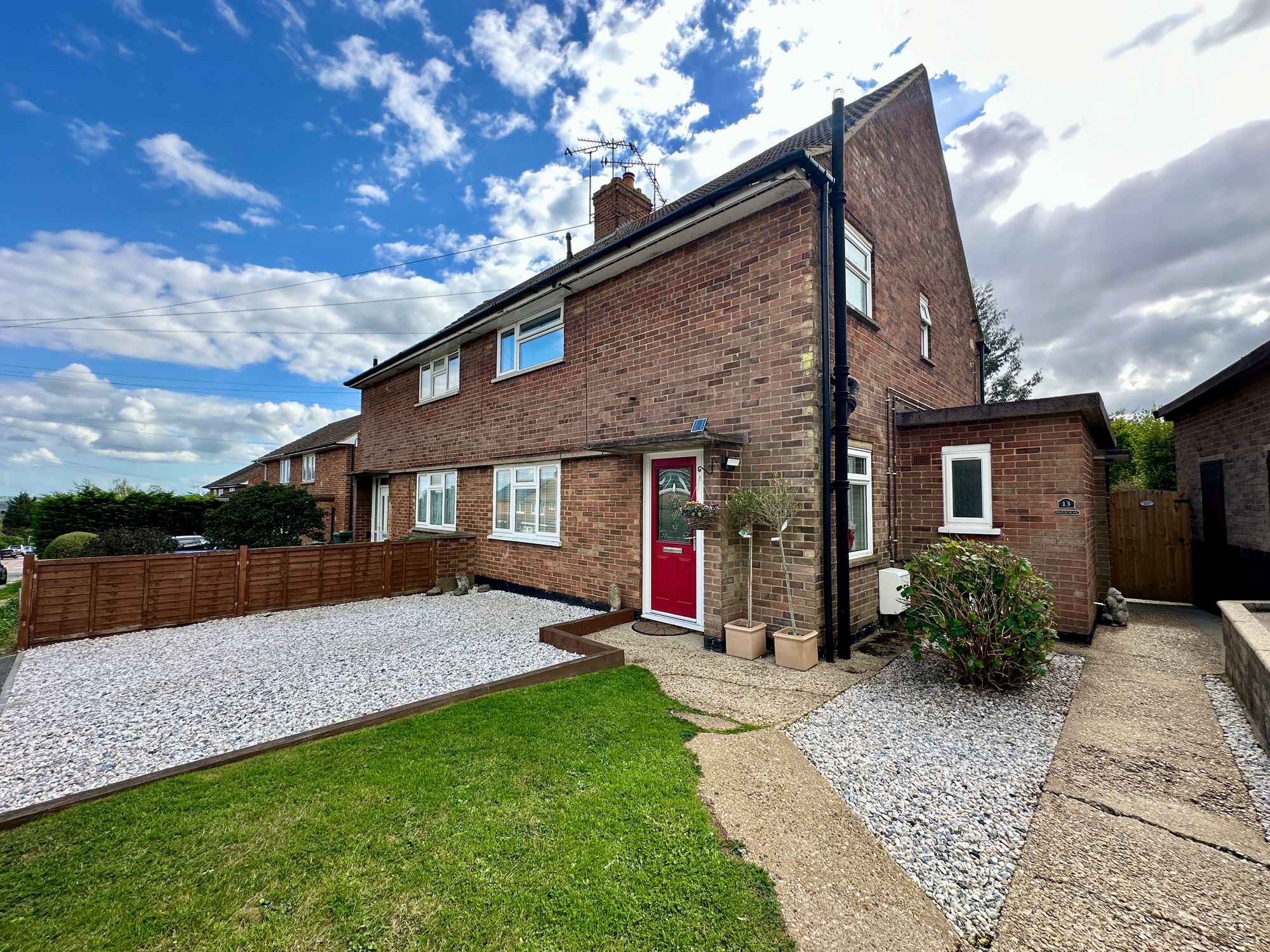 1 Bed Maisonette For Sale In Crays View, Billericay, CM12