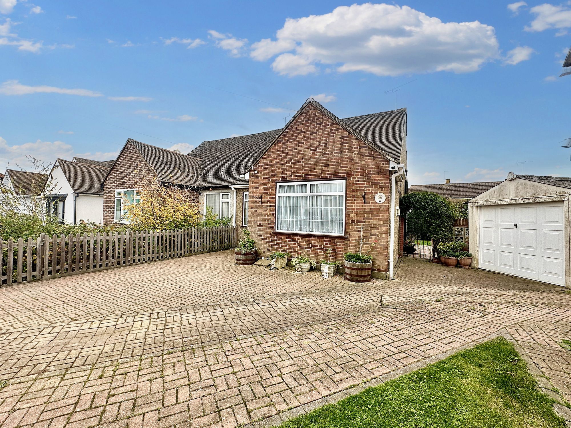 2 Bed Semi-Detached Bungalow For Sale In Kevin Close, Billericay, CM11