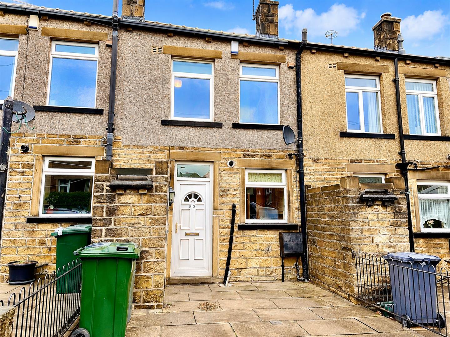 2 bed terraced house to rent in Mannville Walk, Keighley, BD22 6AQ  - Property Image 9