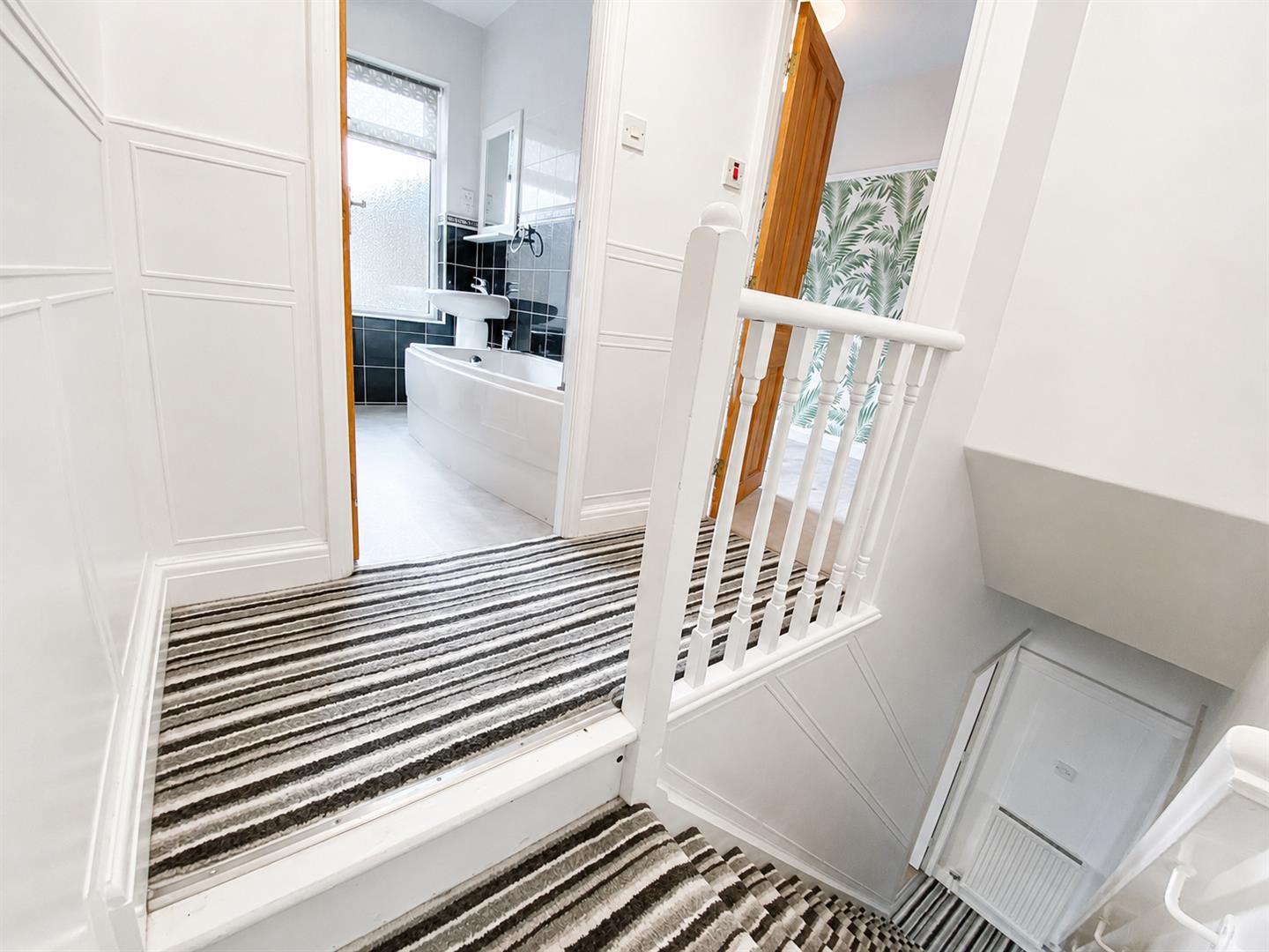 2 bed terraced house to rent in Mannville Walk, Keighley, BD22 6AQ 7