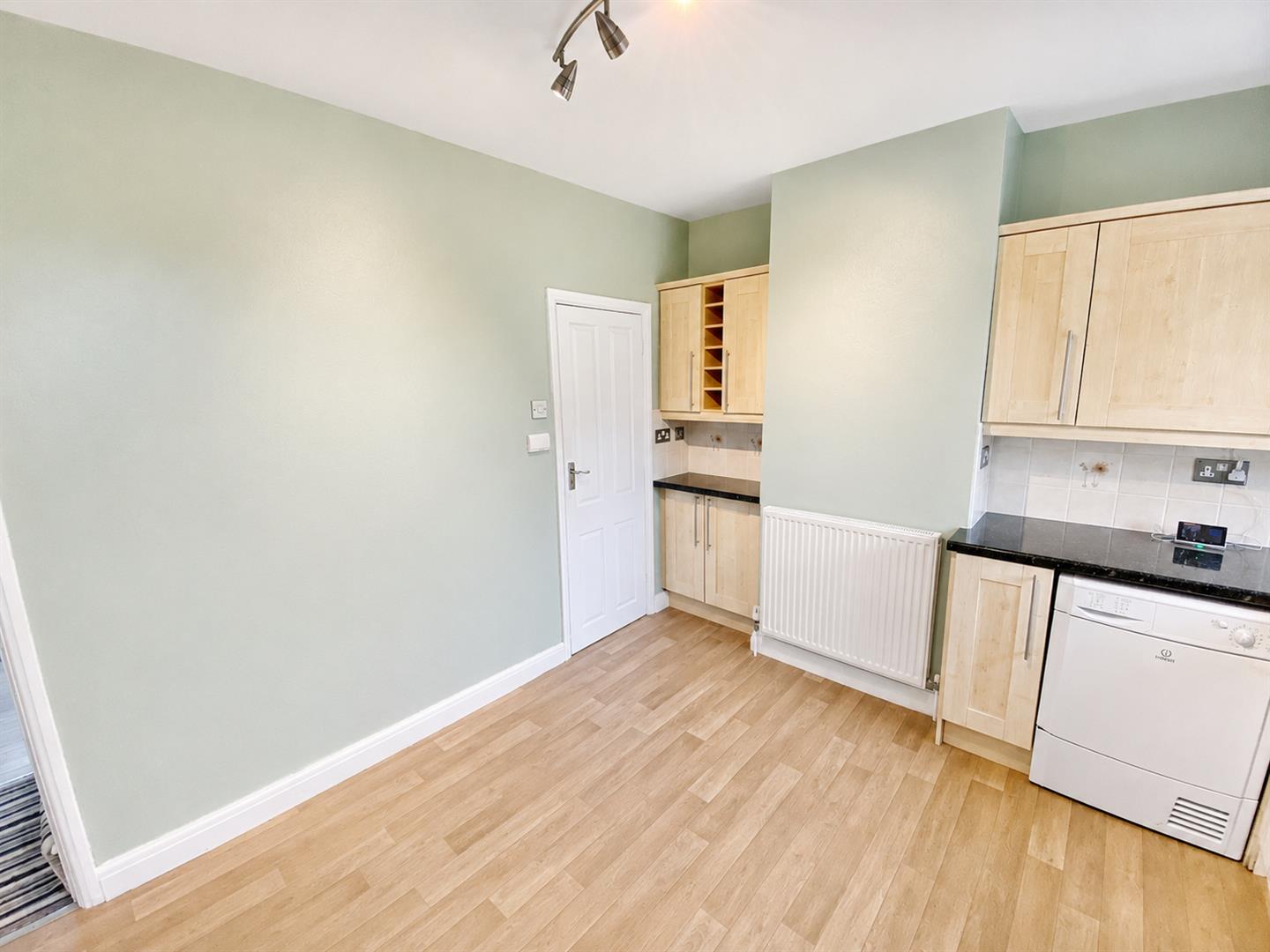 2 bed terraced house to rent in Mannville Walk, Keighley, BD22 6AQ  - Property Image 4