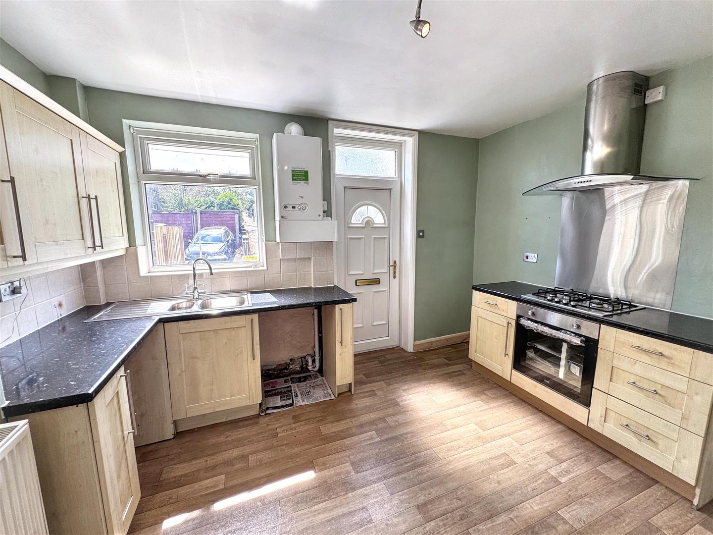 2 bed terraced house to rent in Mannville Walk, Keighley, BD22 6AQ 2