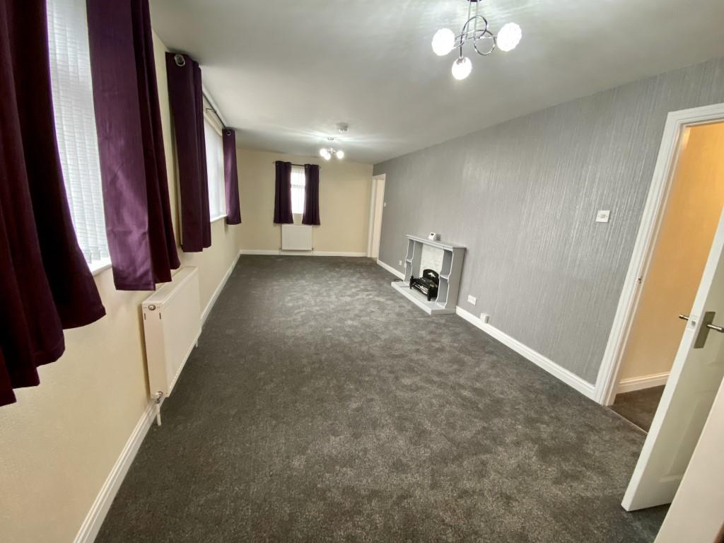 2 bed detached bungalow to rent in Braithwaite Edge Road, Keighley, BD22 6RA  - Property Image 4