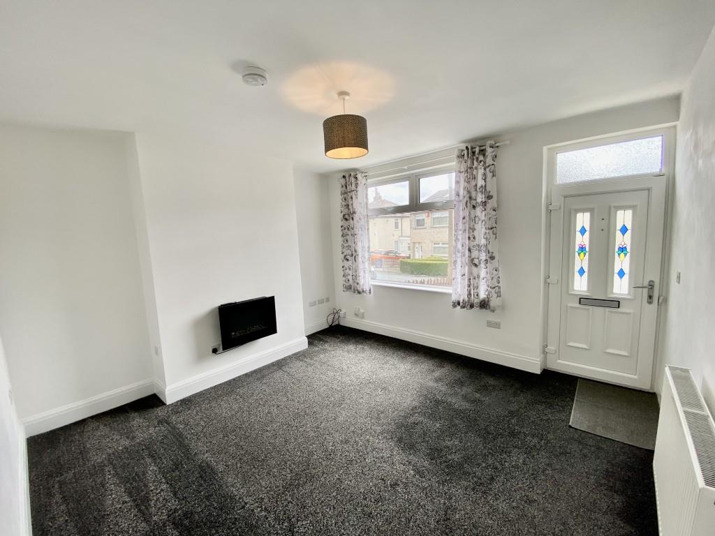2 bed terraced house to rent in Exley Avenue, Ingrow, Keighley, BD21 1NB 1