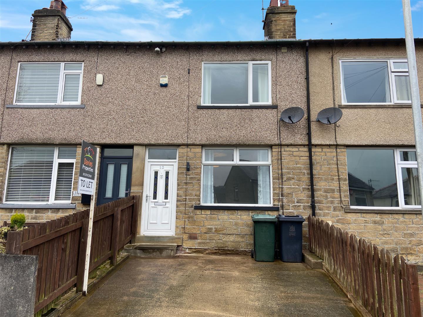 2 bed terraced house to rent in Exley Avenue, Ingrow, Keighley, BD21 1NB