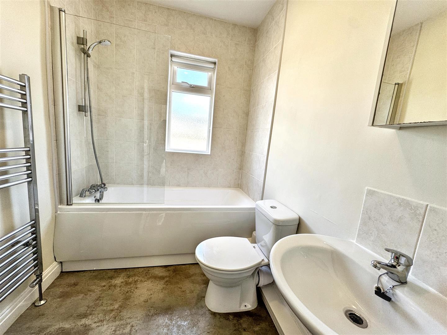 2 bed terraced house to rent in Mannville Walk, Keighley, BD22 6AG  - Property Image 6