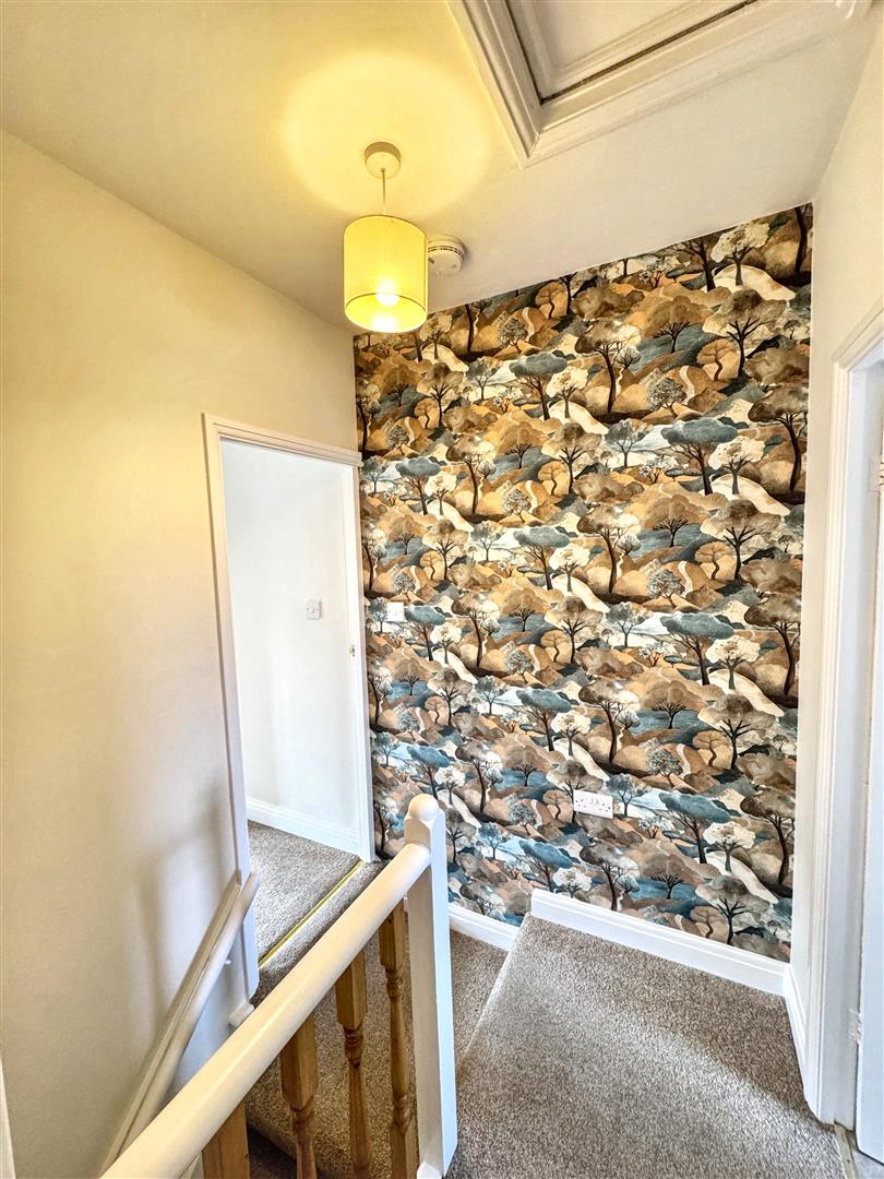 2 bed terraced house to rent in Mannville Walk, Keighley, BD22 6AG  - Property Image 4