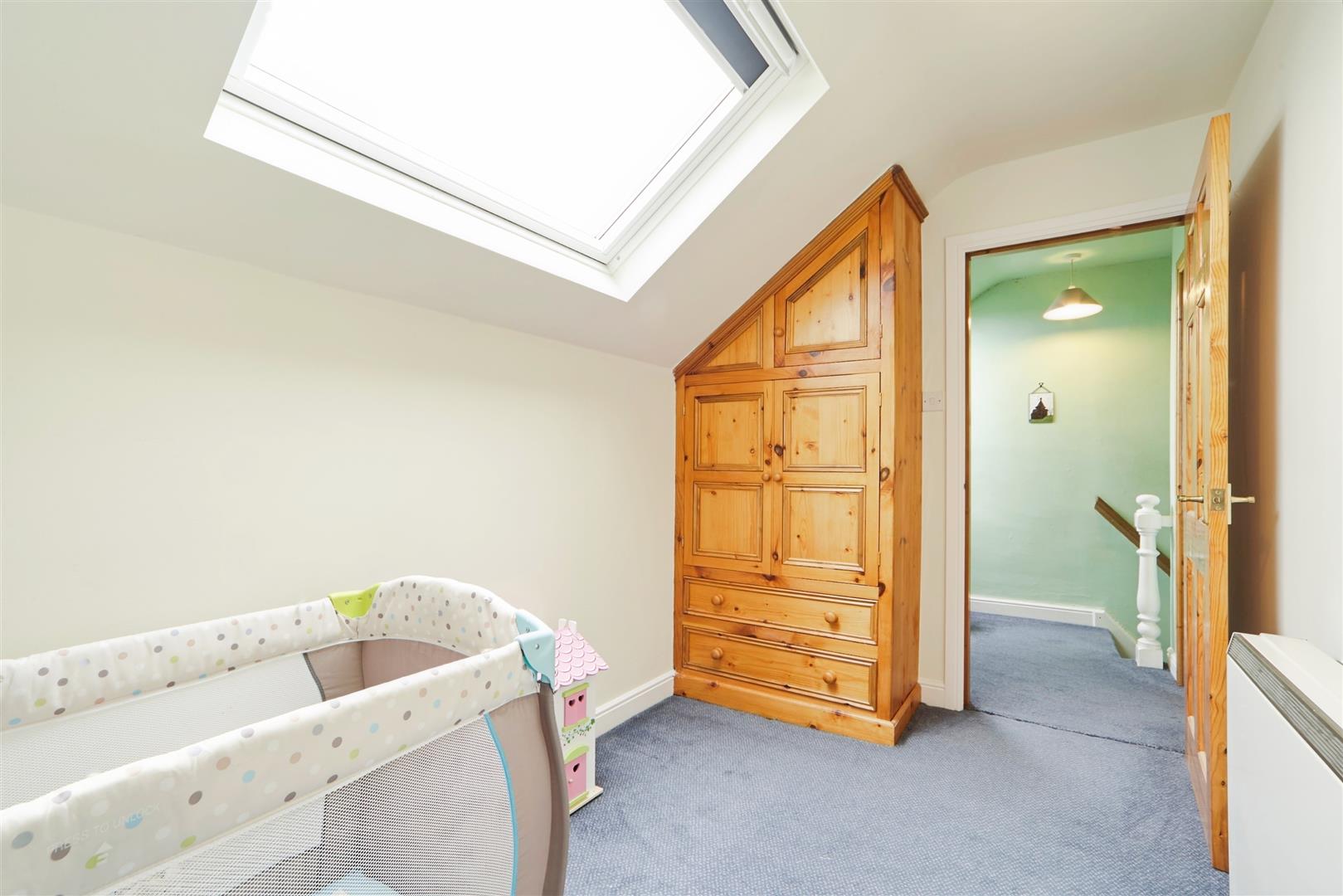 6 bed semi-detached house for sale in Highfield Lane, Keighley, BD21 2HU  - Property Image 14