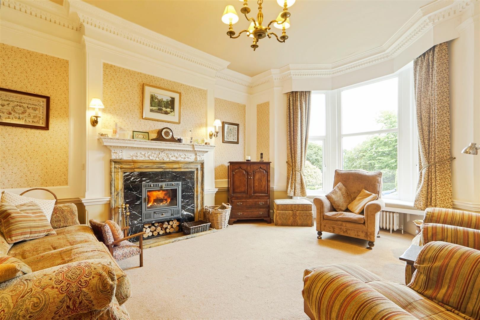 6 bed semi-detached house for sale in Highfield Lane, Keighley, BD21 2HU 1