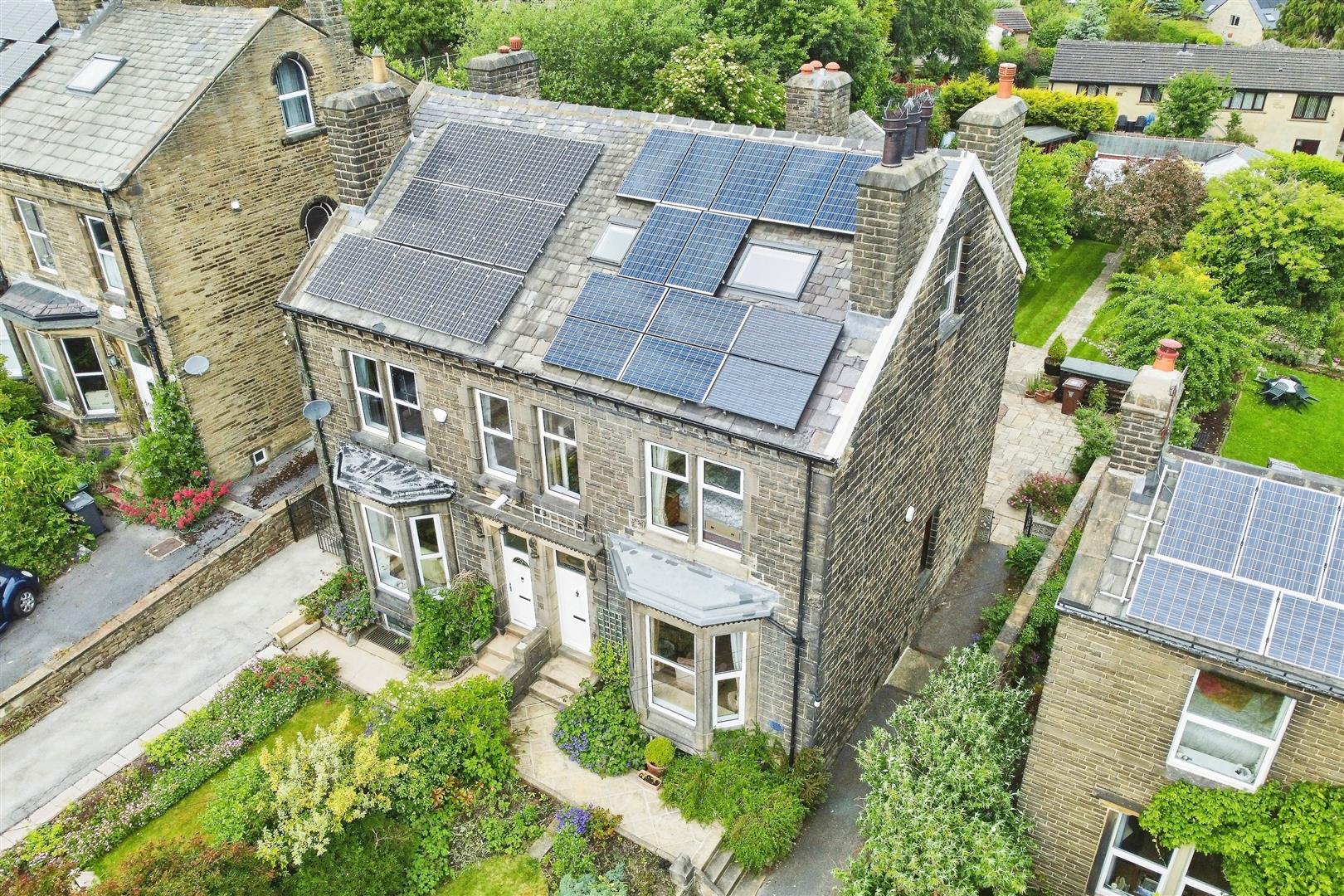 6 bed semi-detached house for sale in Highfield Lane, Keighley, BD21 2HU