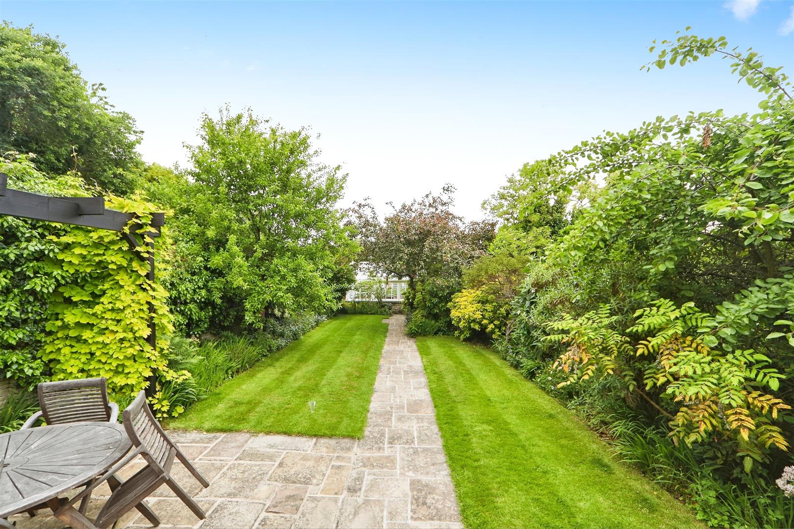 6 bed semi-detached house for sale in Highfield Lane, Keighley, BD21 2HU  - Property Image 20