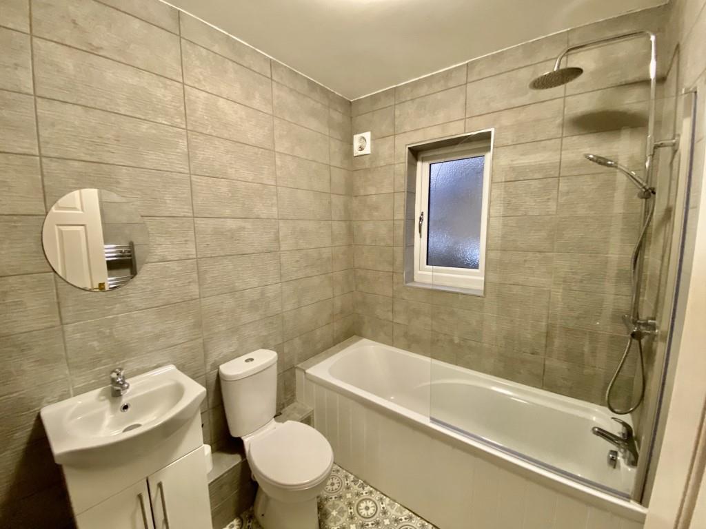3 bed town house to rent in Heritage Way, Oakworth, BD22 7QW  - Property Image 7