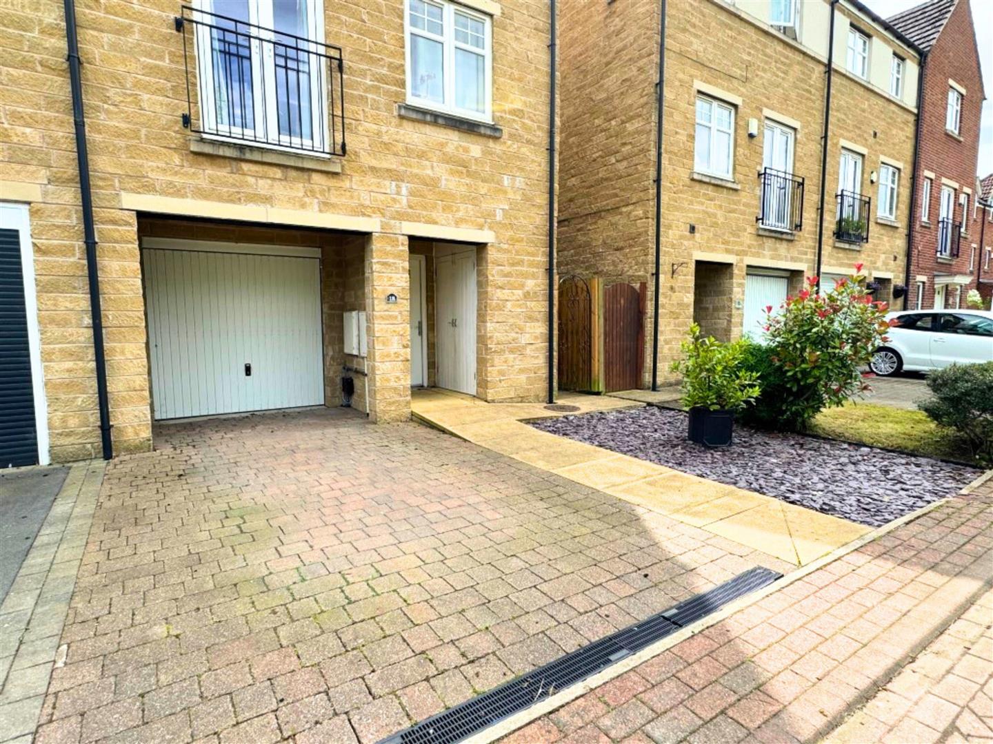 4 bed town house for sale in St. Martins Field, Otley, LS21 2FN 16