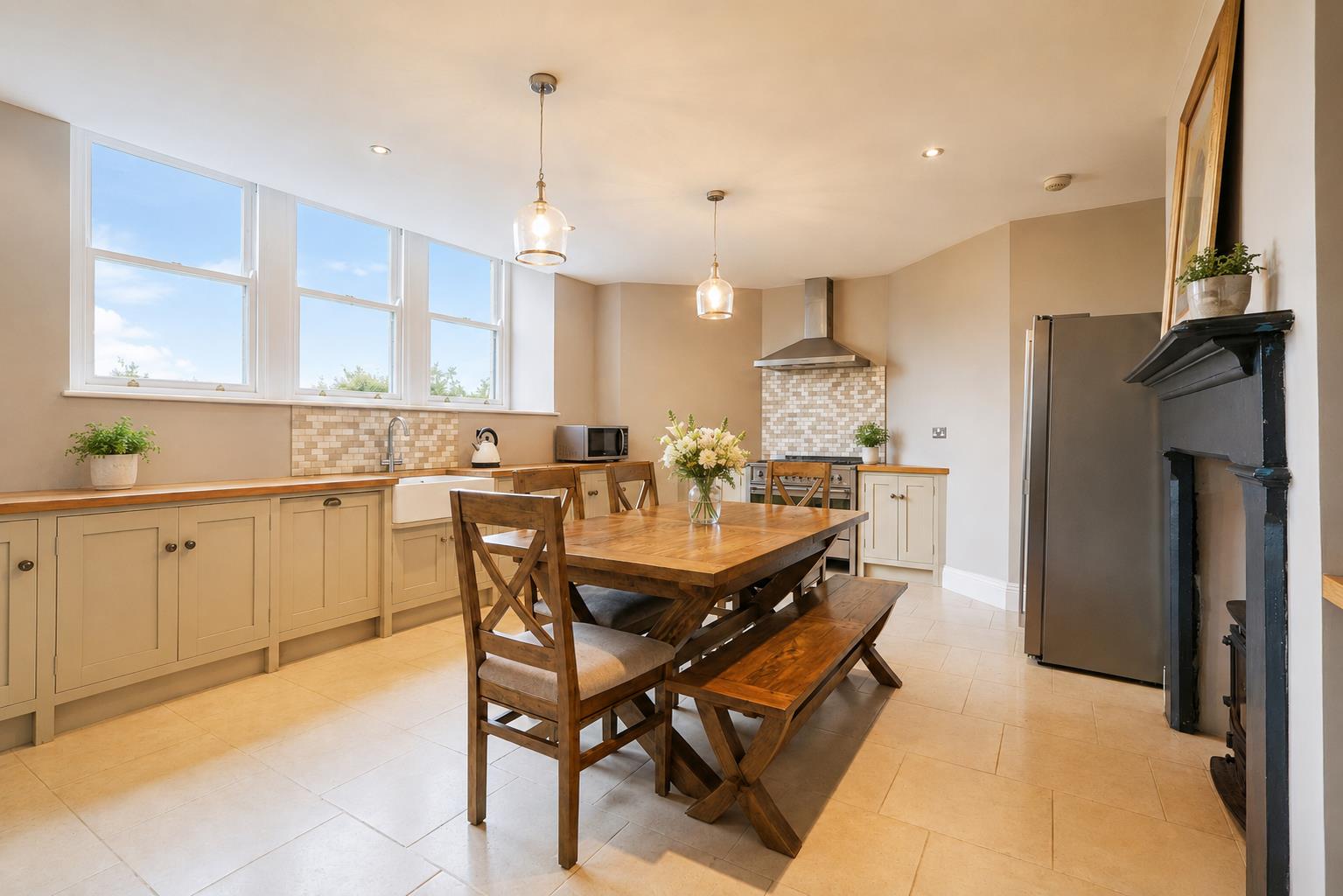 6 bed semi-detached house for sale in Spring Gardens Lane, Keighley, BD20 6LS  - Property Image 3