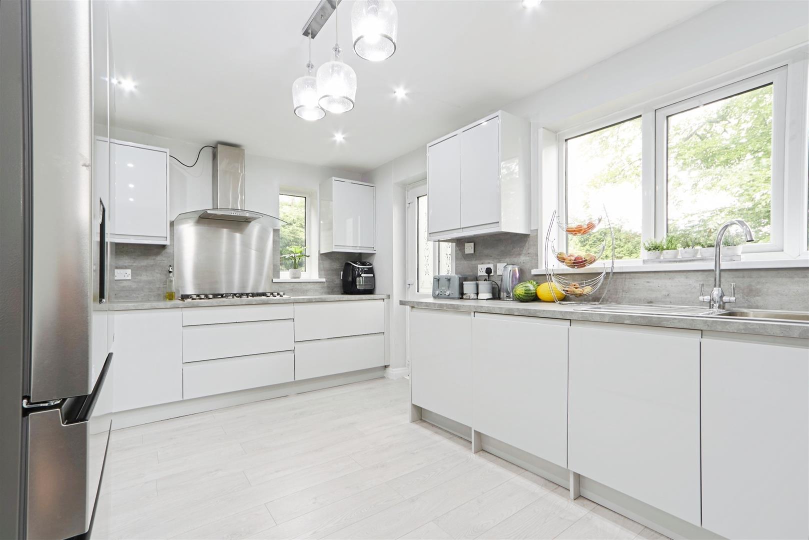 4 bed detached house for sale in Woodside, Keighley, BD20 6LF 1