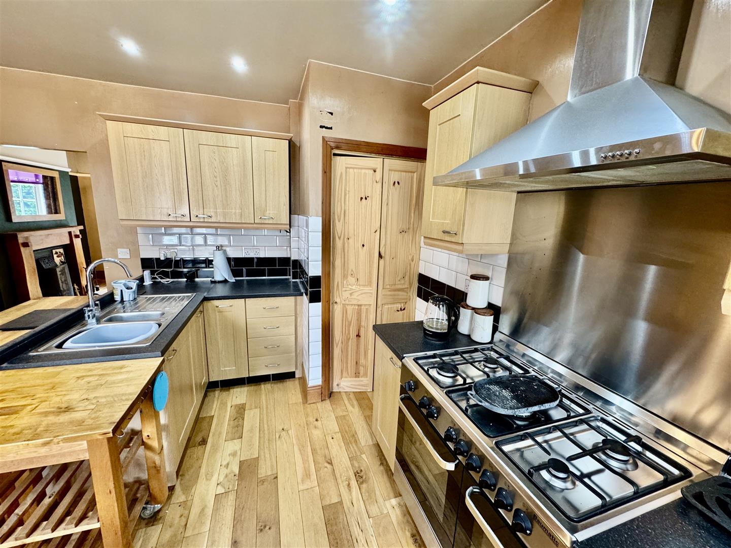 2 bed terraced house for sale in Haincliffe Place, Keighley, BD21 5BT 2