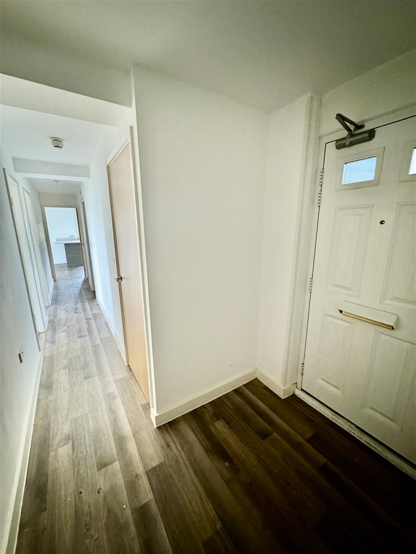 2 bed flat for sale in Bentley Court, Parkwood Rise, Keighley, BD21 4RG  - Property Image 7