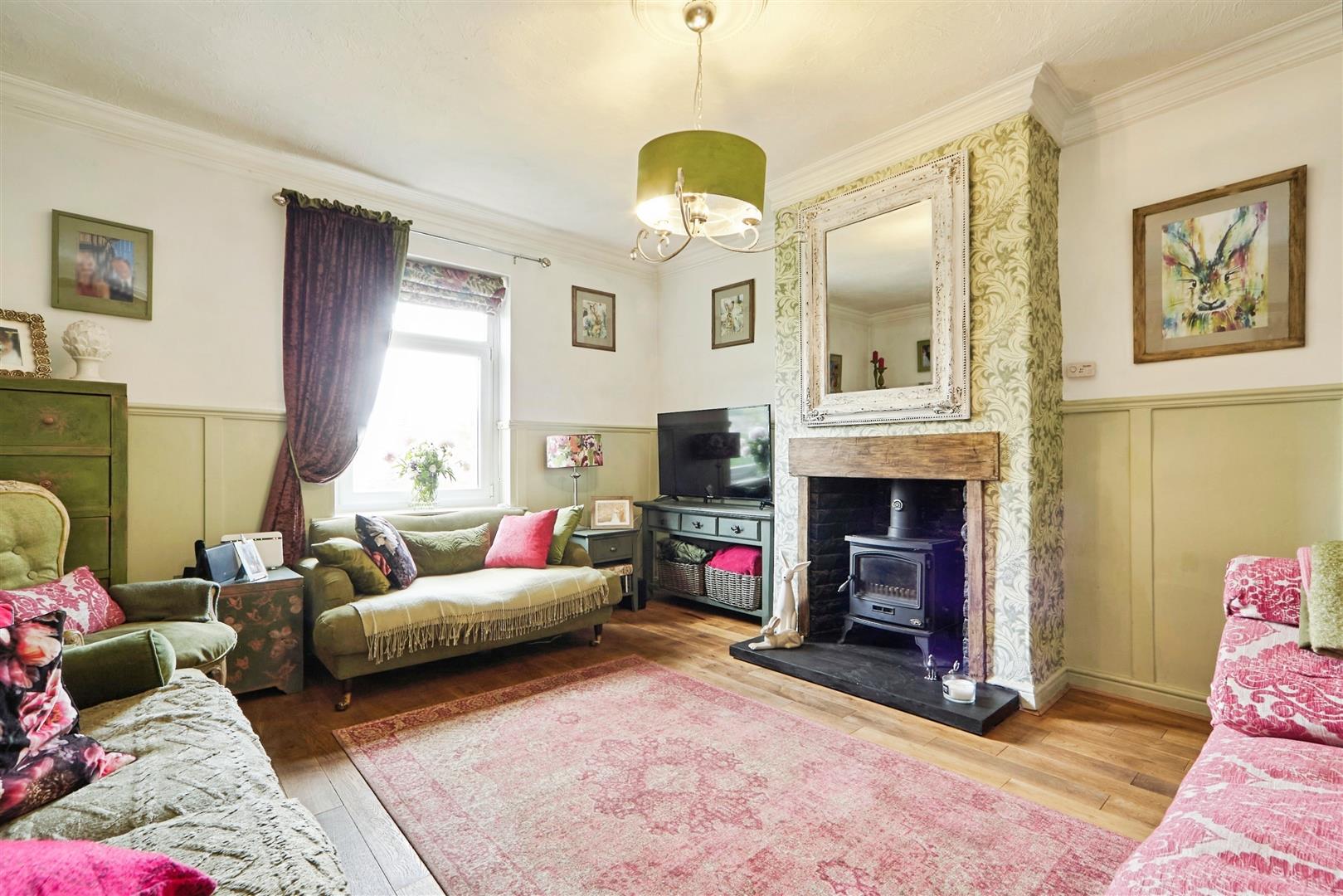 2 bed terraced house for sale in Jay Street, Haworth, BD22 8RJ  - Property Image 5