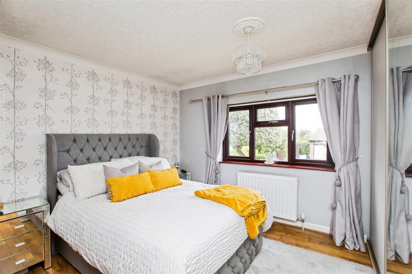 4 bed detached bungalow for sale in Ogden Crescent, Denholme, Bradford, BD13 4LD  - Property Image 3