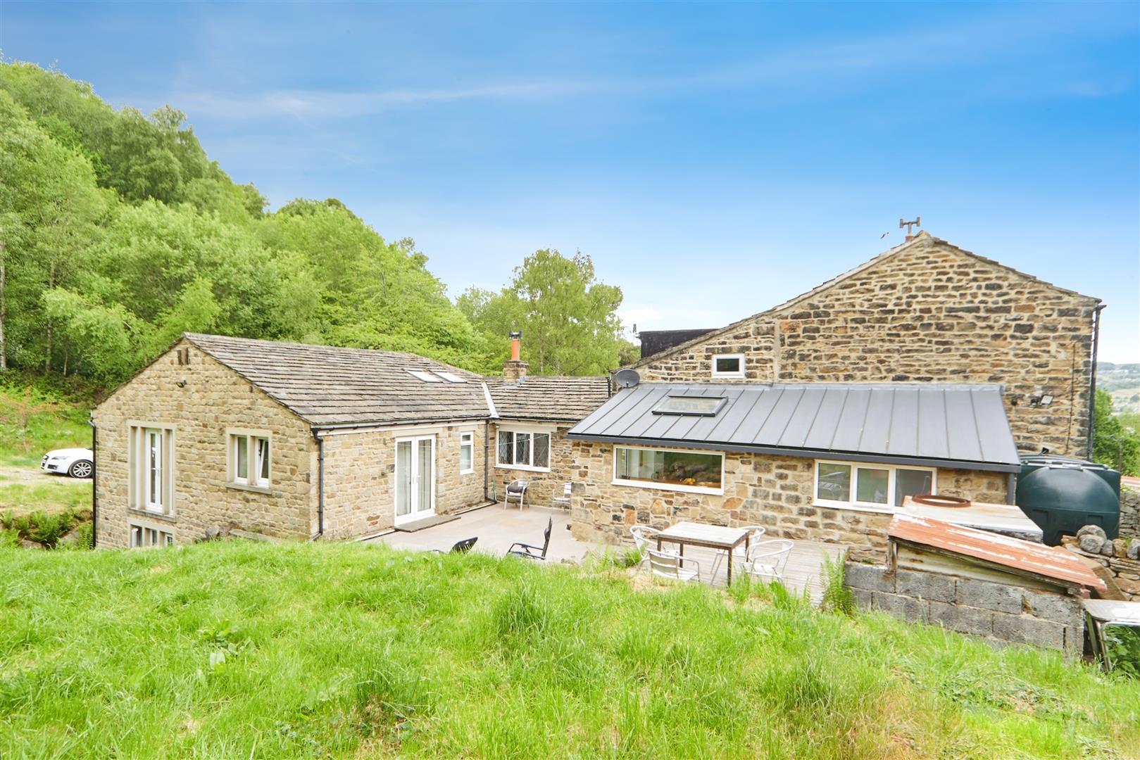 6 bed detached house for sale in Marley, Bingley, BD16 2DN 11