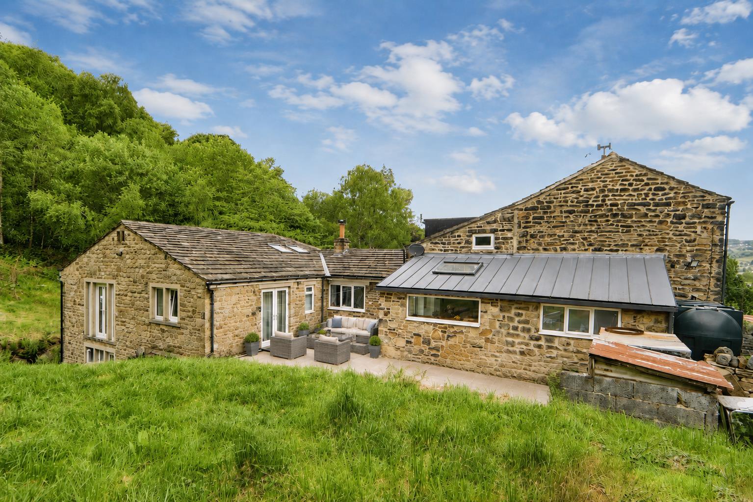 6 bed detached house for sale in Marley, Bingley, BD16 2DN  - Property Image 4