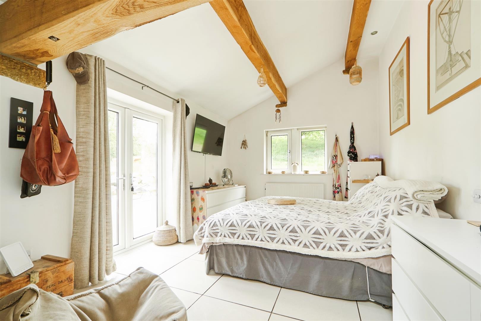 6 bed detached house for sale in Marley, Bingley, BD16 2DN 3