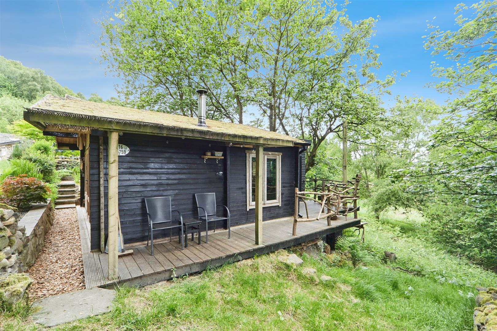 6 bed detached house for sale in Marley, Bingley, BD16 2DN  - Property Image 13