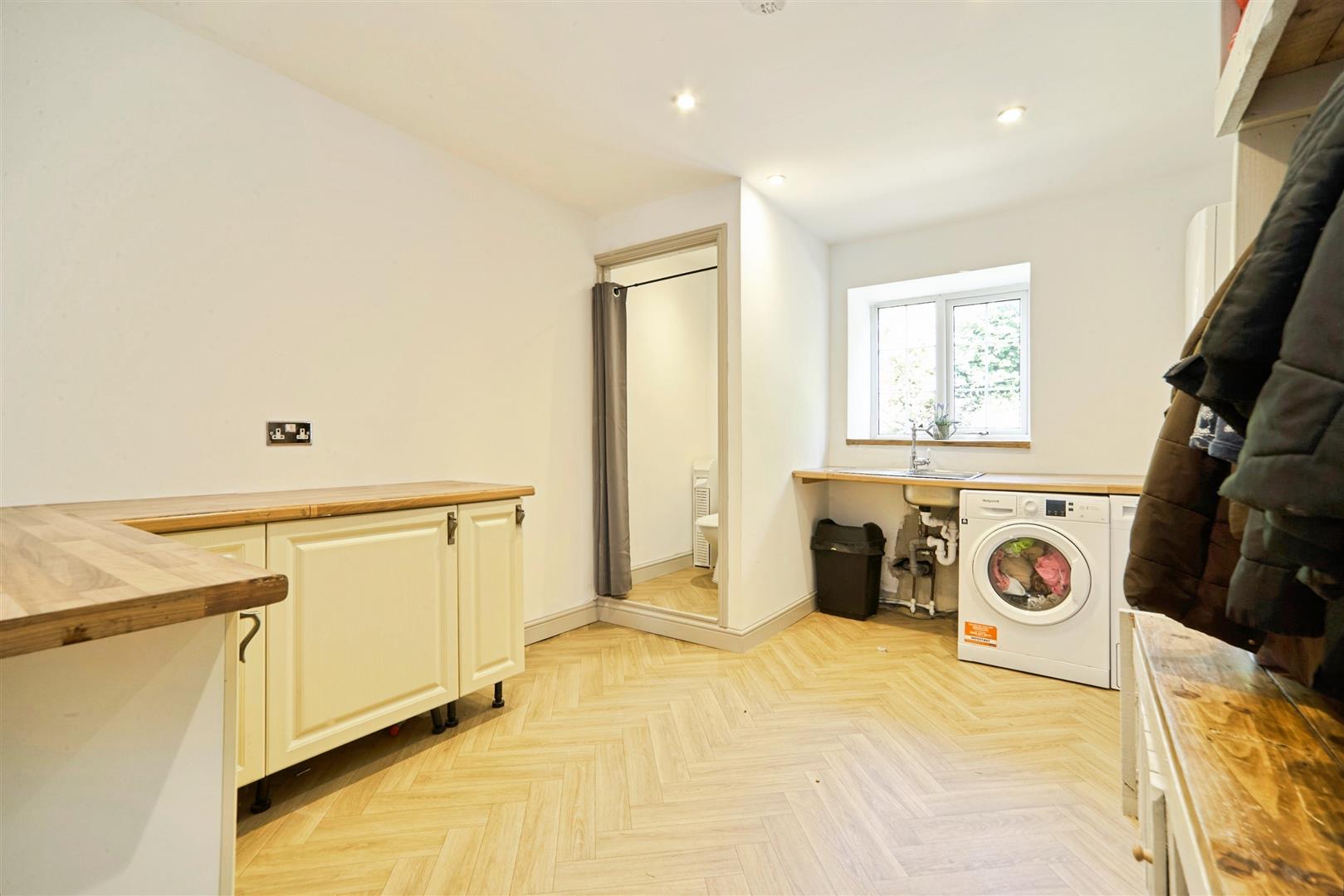 4 bed barn conversion for sale in Low Fold, Long Lee Lane, Keighley, BD21 4RS  - Property Image 6