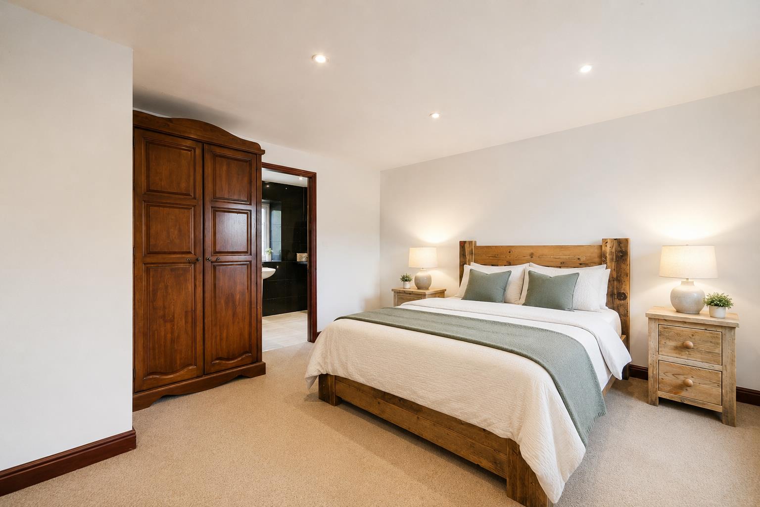 4 bed barn conversion for sale in Low Fold, Long Lee Lane, Keighley, BD21 4RS  - Property Image 9